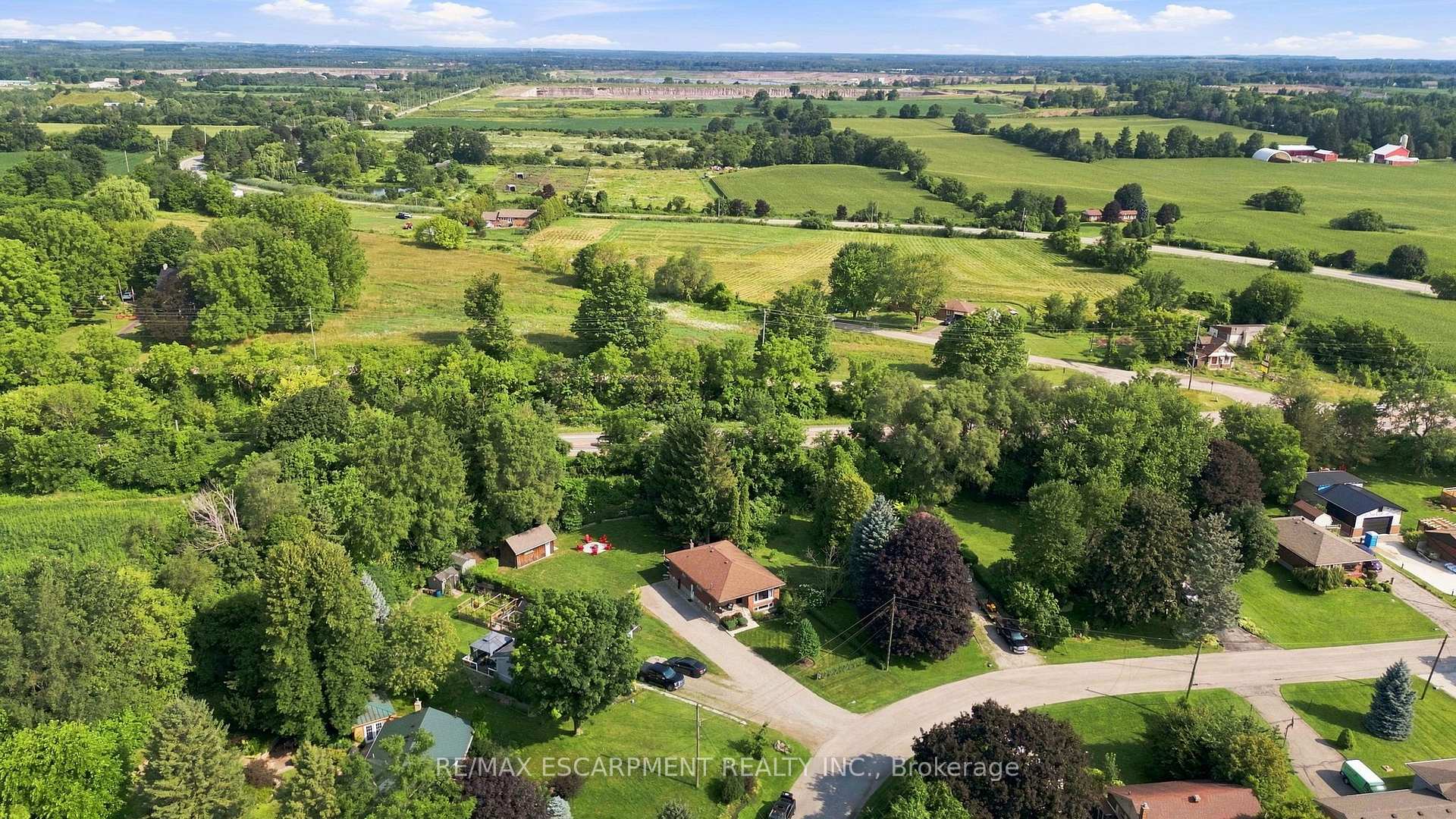 Photo 40 of 10 Taylor Crescent, Hamilton, Greensville — HOMEH