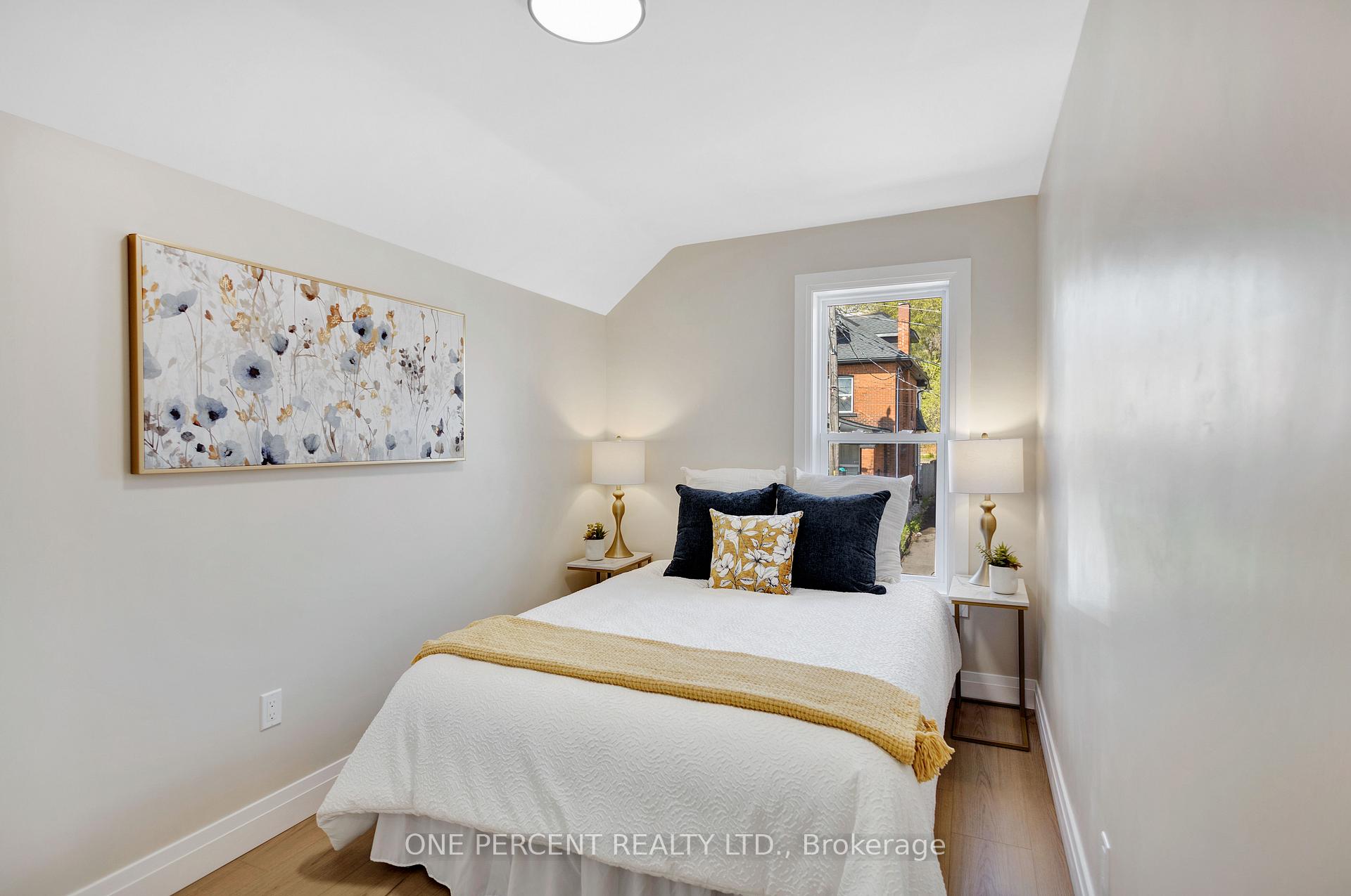 Photo 16 of 187 Drummond Street, Brantford, East Ward — HOMEH