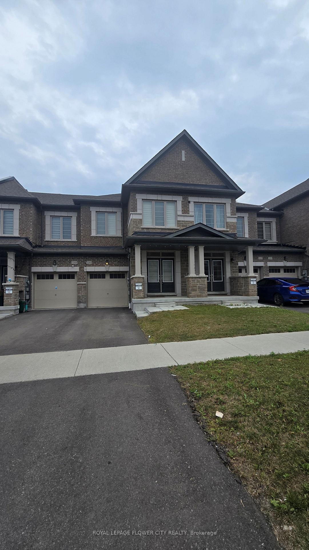 Photo 3 of 1241 Rexton Drive, Oshawa, Kedron — HOMEH