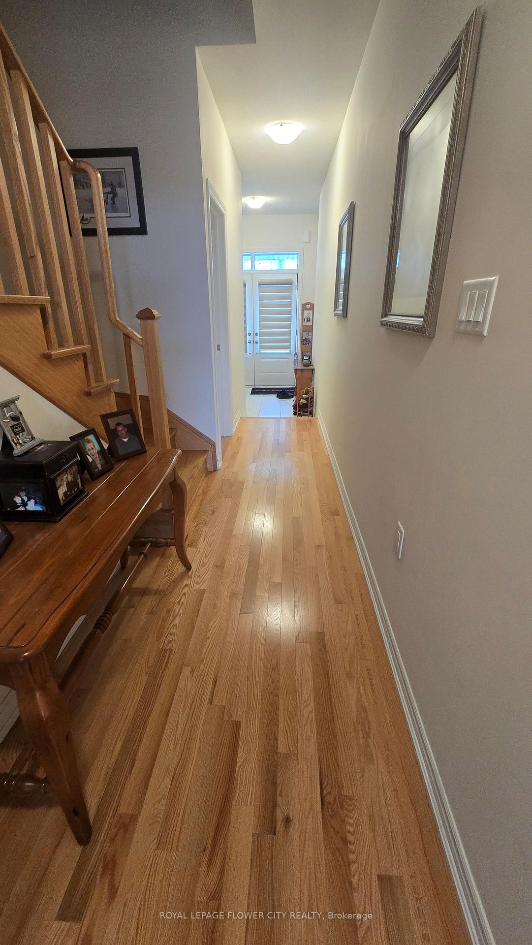Photo 4 of 1241 Rexton Drive, Oshawa, Kedron — HOMEH