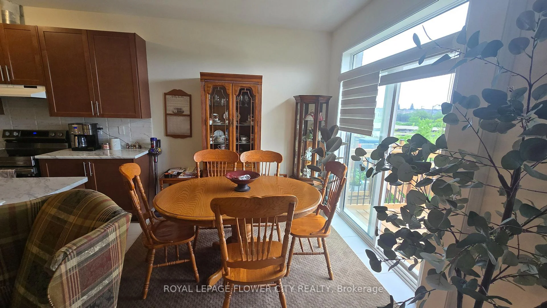 Photo 10 of 1241 Rexton Drive, Oshawa, Kedron — HOMEH