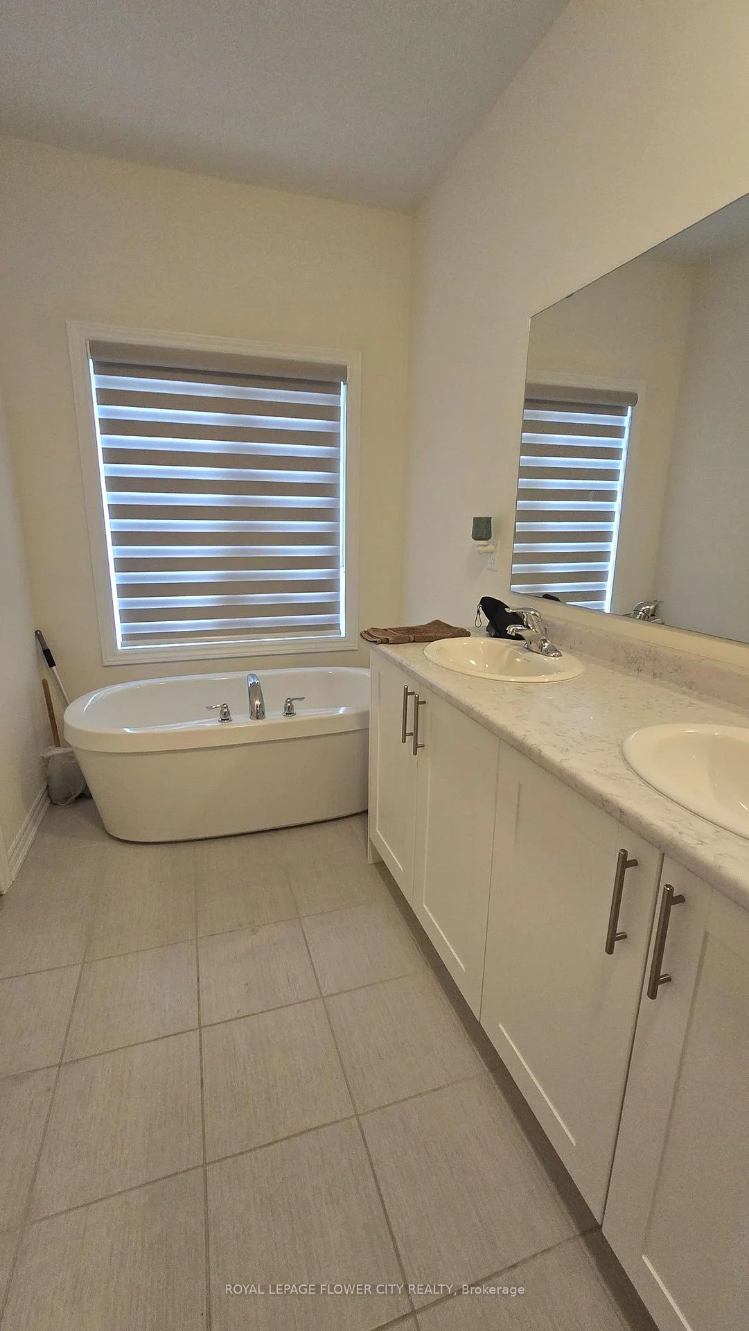 Photo 16 of 1241 Rexton Drive, Oshawa, Kedron — HOMEH