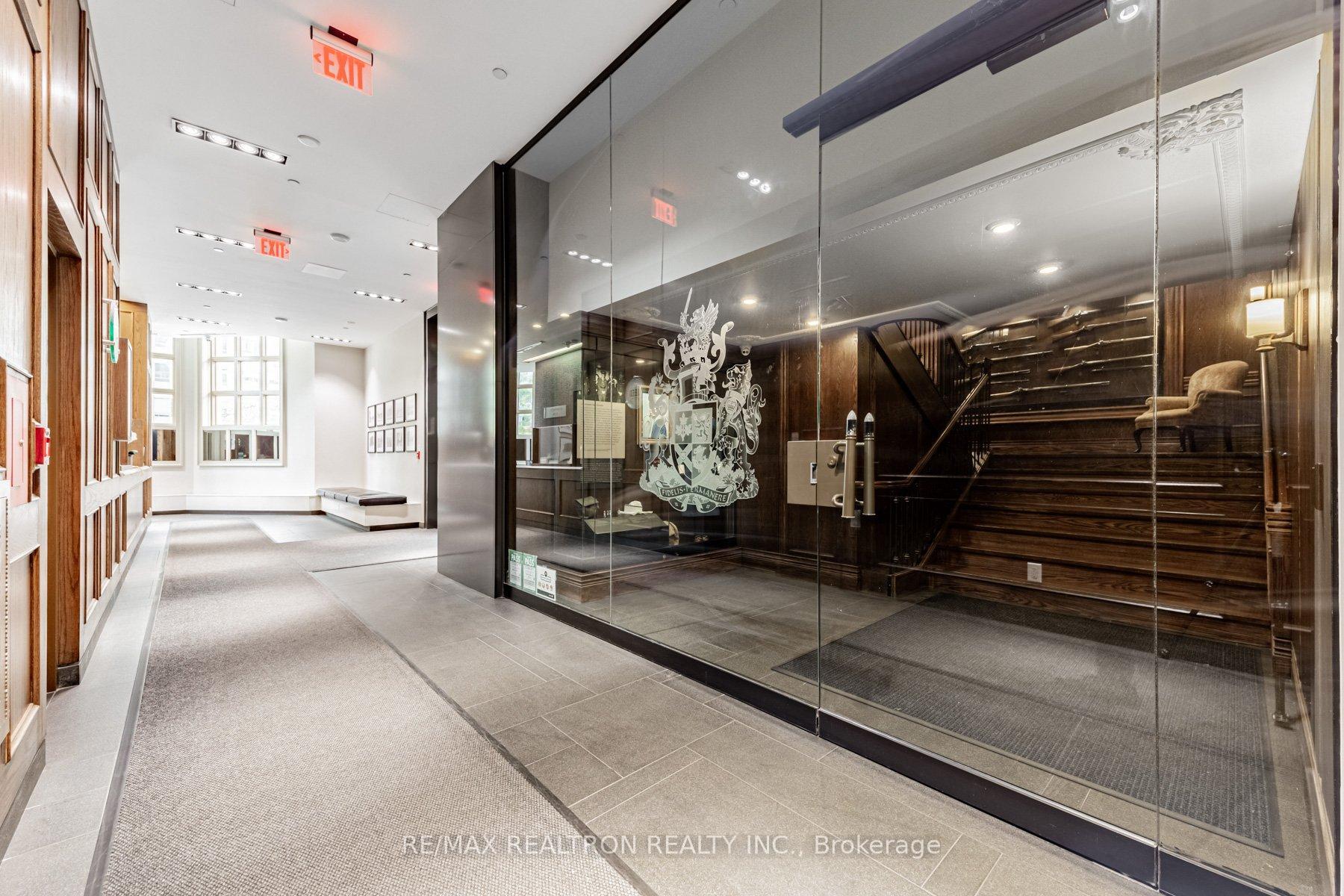 Photo 5 of Unit 905, 426 University Avenue, Toronto, Kensington-Chinatown — HOMEH