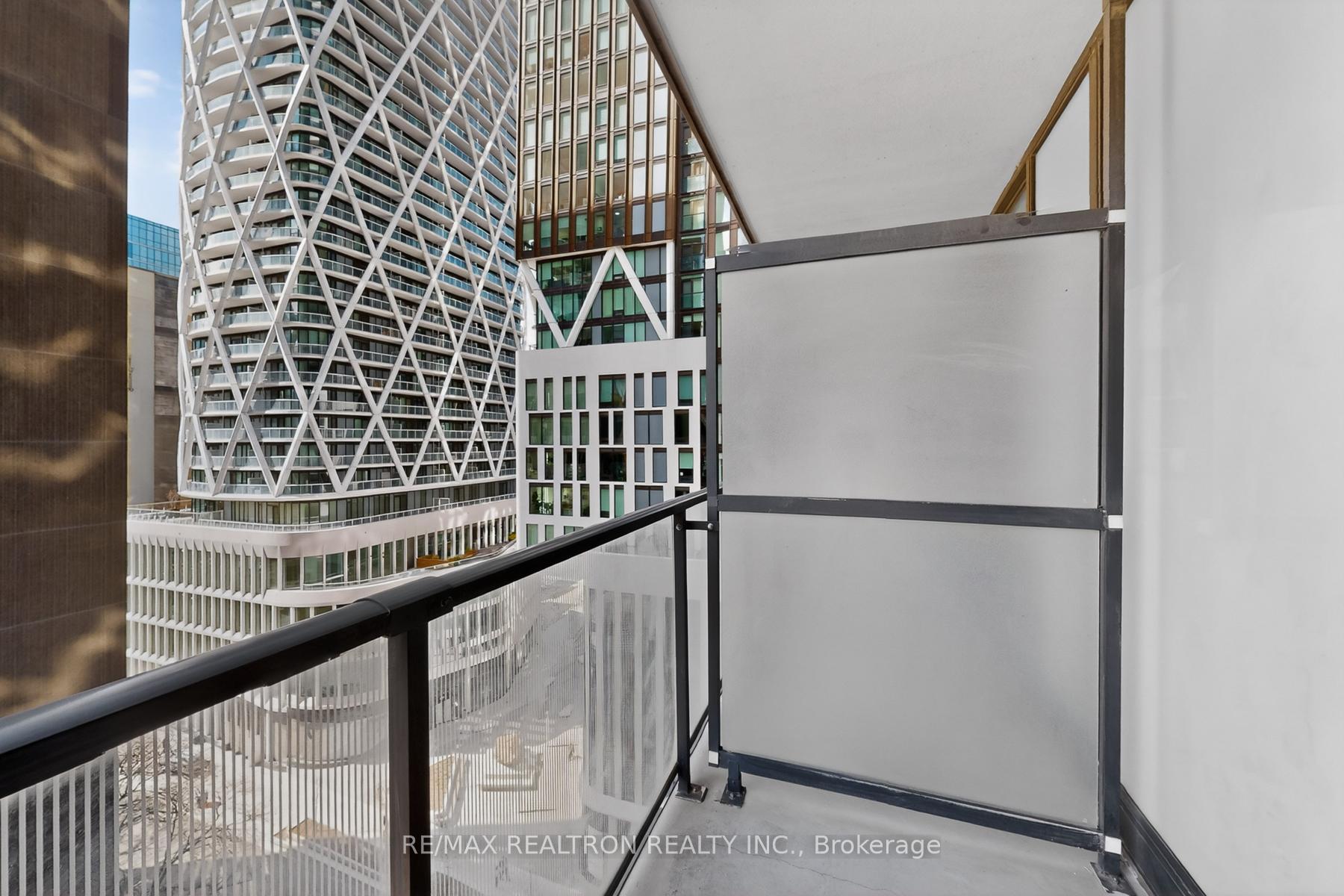 Photo 23 of Unit 905, 426 University Avenue, Toronto, Kensington-Chinatown — HOMEH