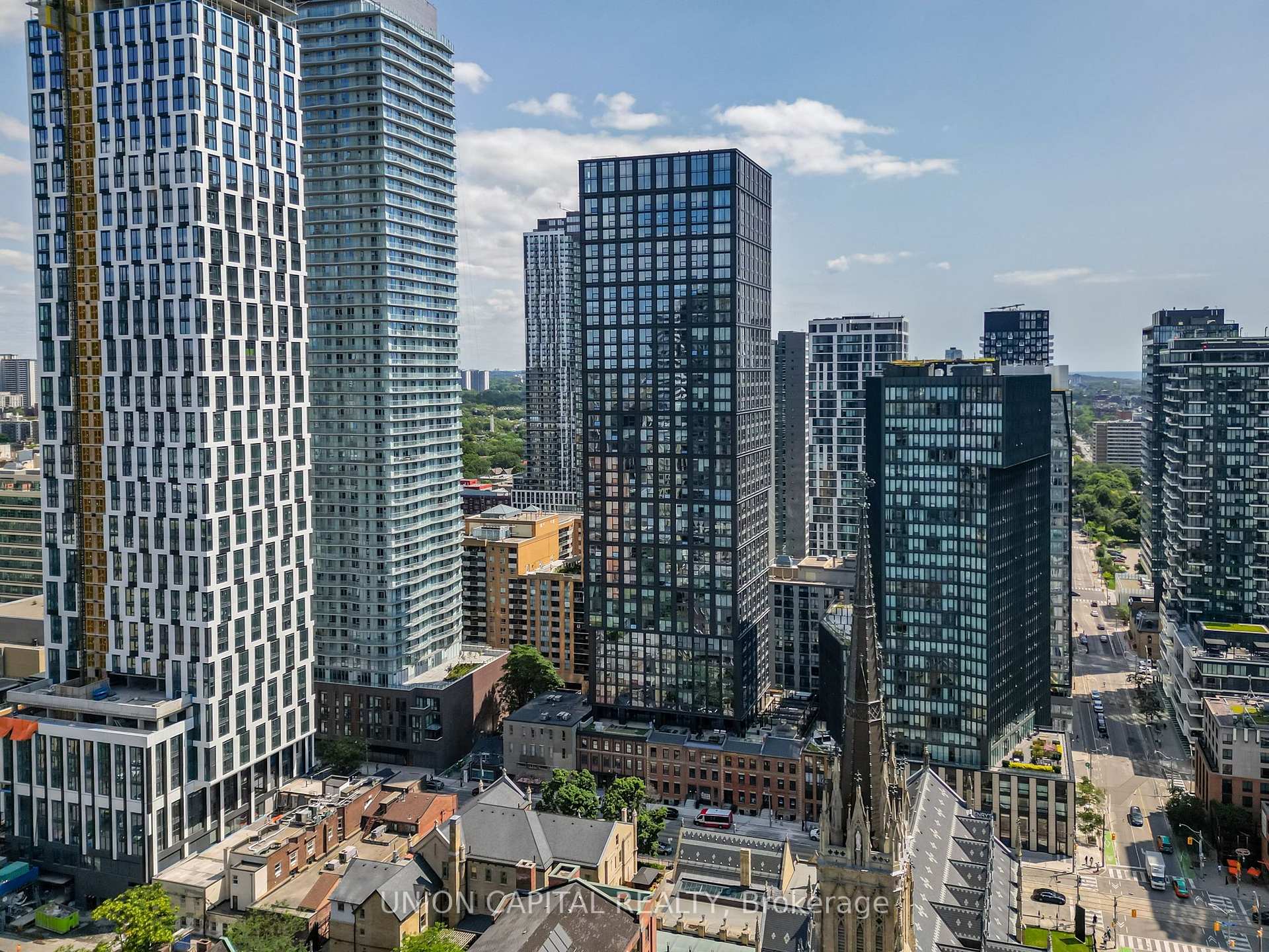 Photo 2 of Unit 3502, 82 Dalhousie Street, Toronto, Church-Yonge Corridor — HOMEH