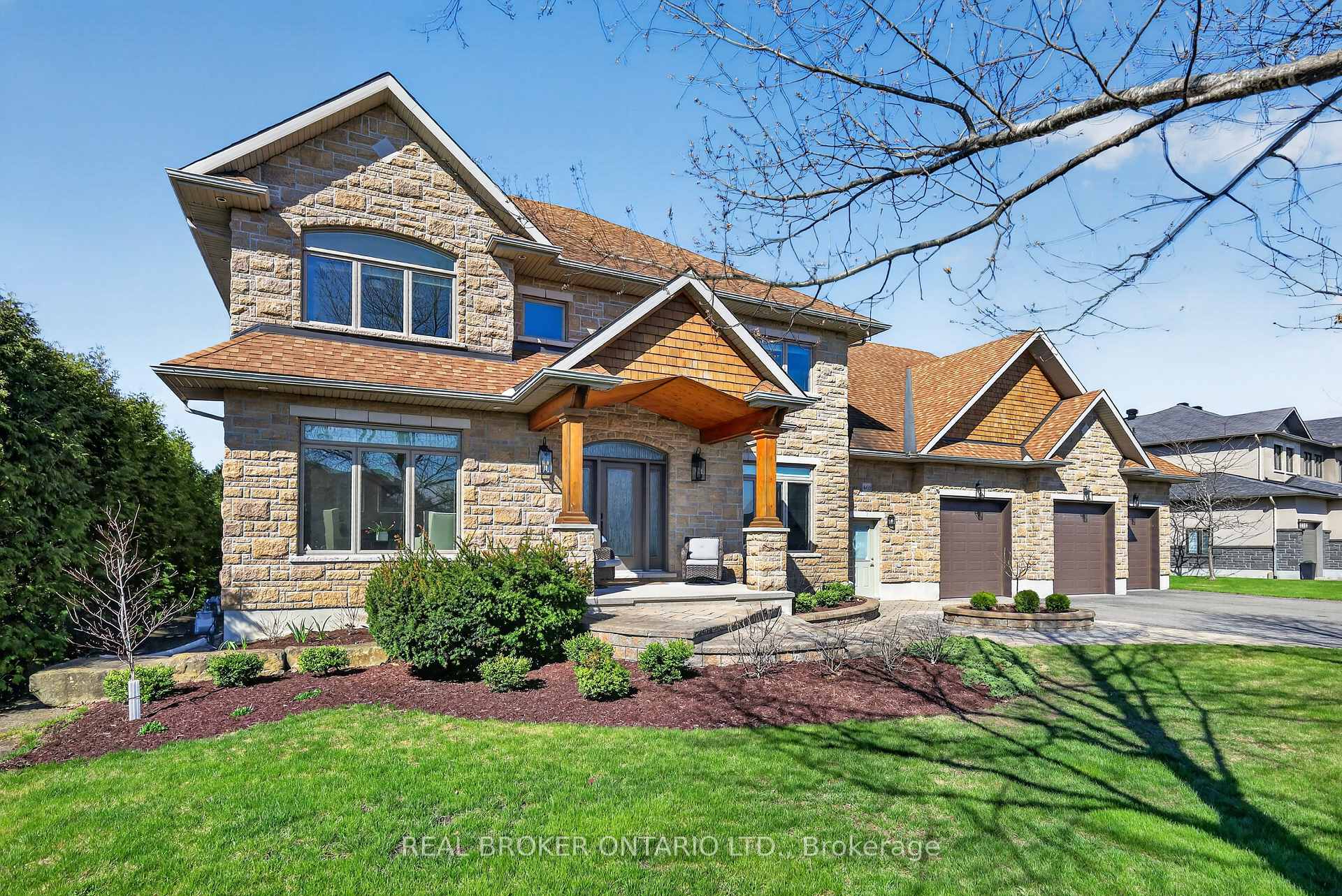 Photo 2 of 465 Lockmaster Crescent, Ottawa, Manotick Village & Manotick Estates — HOMEH