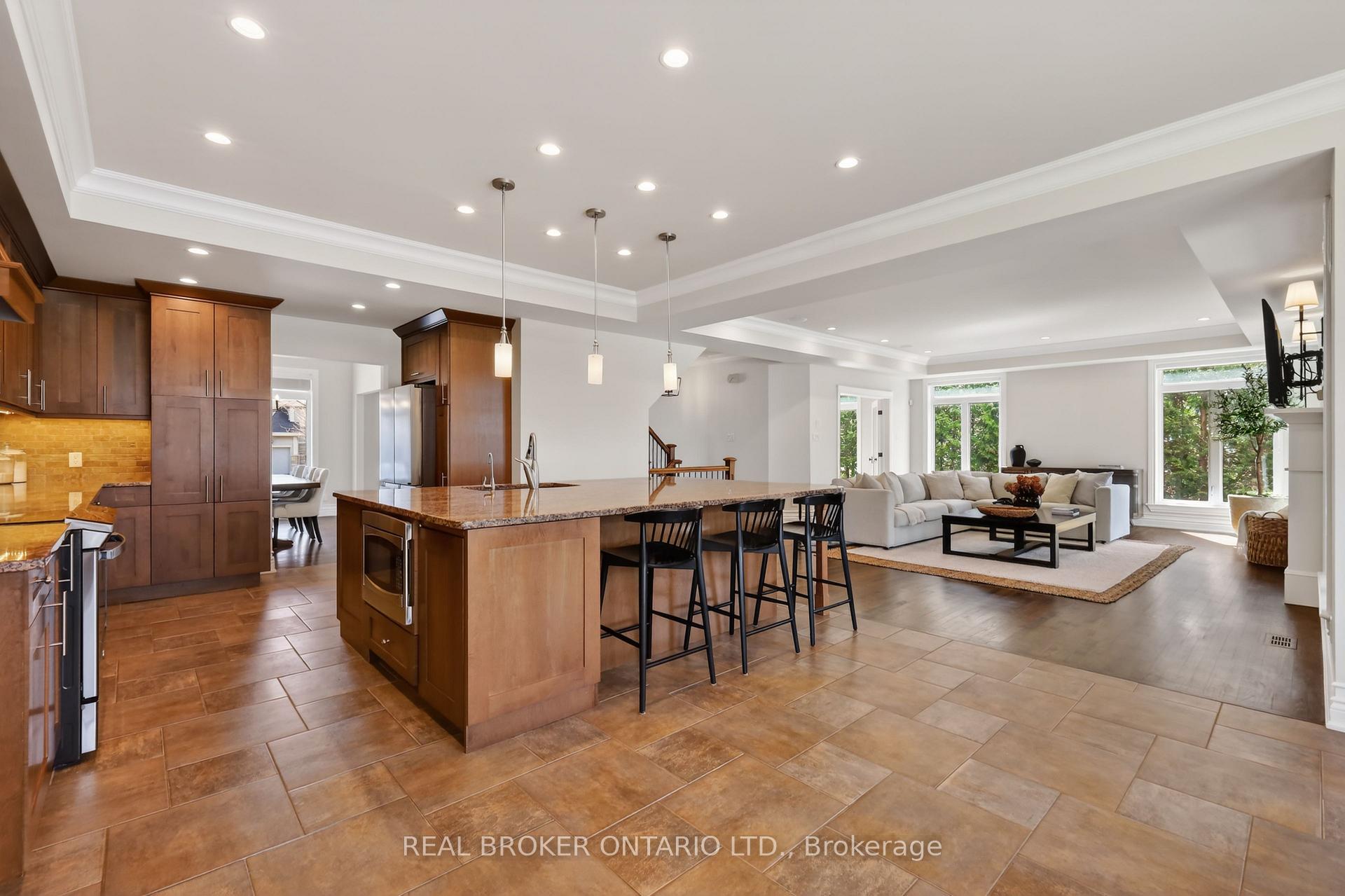Photo 11 of 465 Lockmaster Crescent, Ottawa, Manotick Village & Manotick Estates — HOMEH