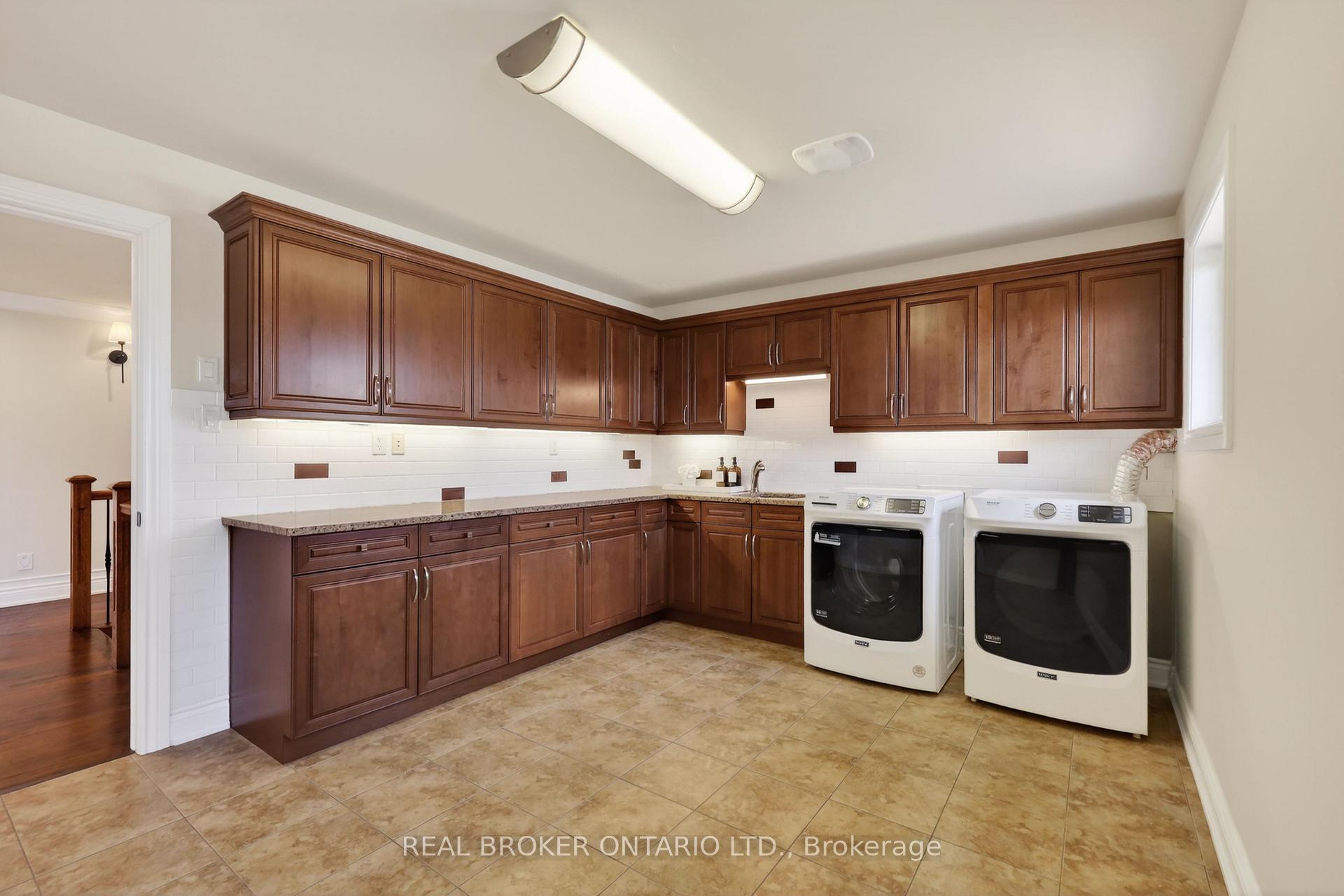 Photo 40 of 465 Lockmaster Crescent, Ottawa, Manotick Village & Manotick Estates — HOMEH