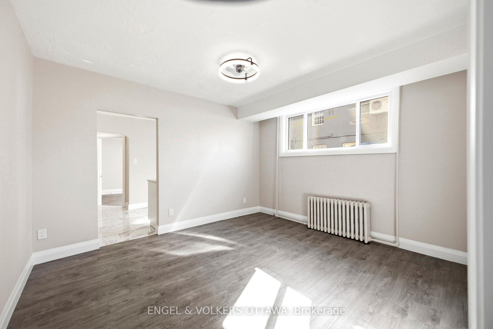 Photo 3 of 287 St Laurent Boulevard, Ottawa, Manor Park — HOMEH