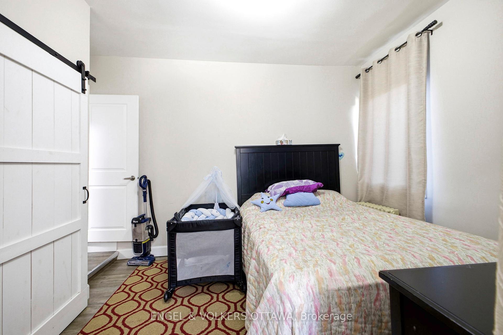 Photo 19 of 287 St Laurent Boulevard, Ottawa, Manor Park — HOMEH