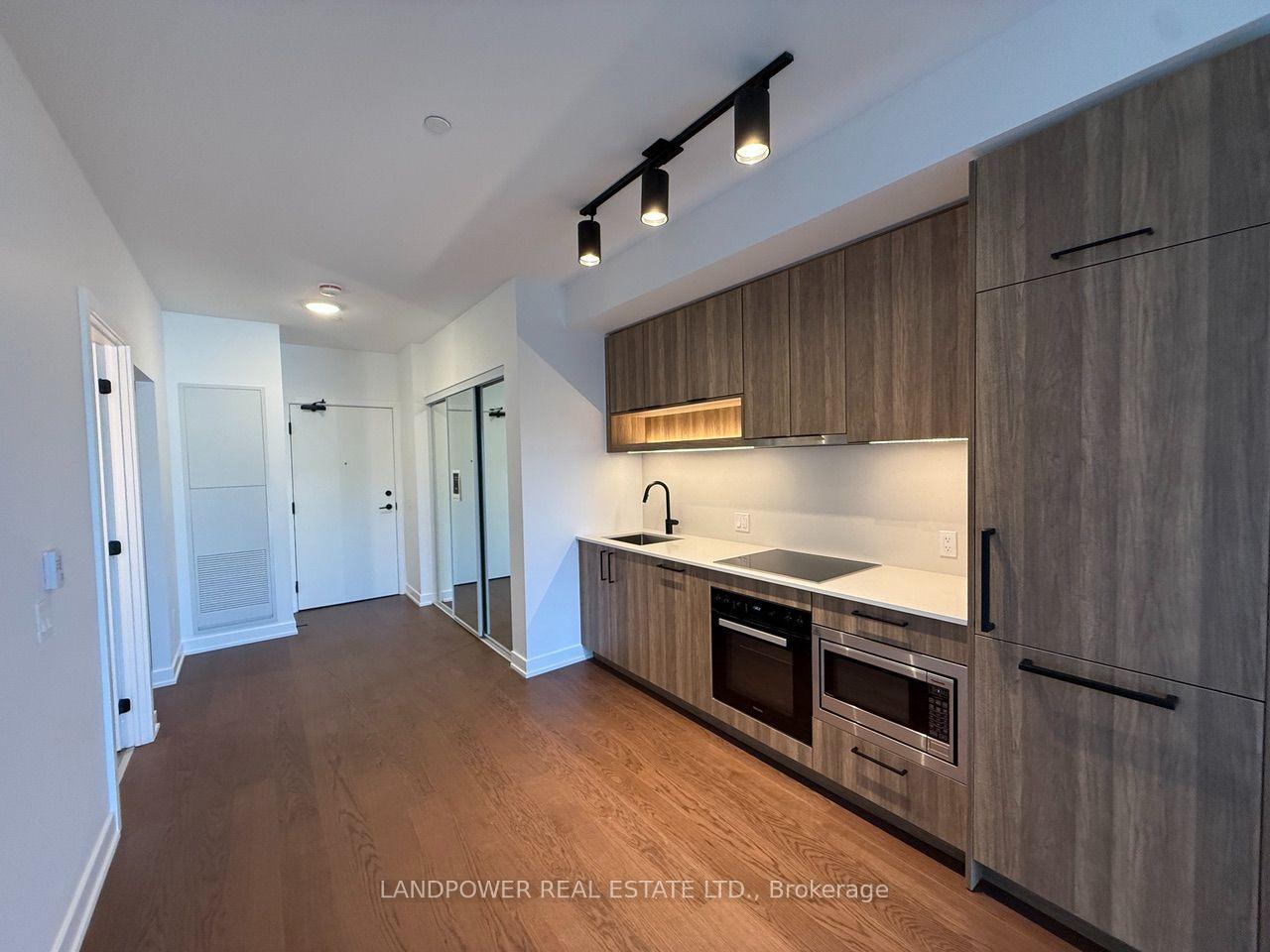 Photo 5 of Unit 719, 91 Montclair Avenue, Toronto, Forest Hill South — HOMEH