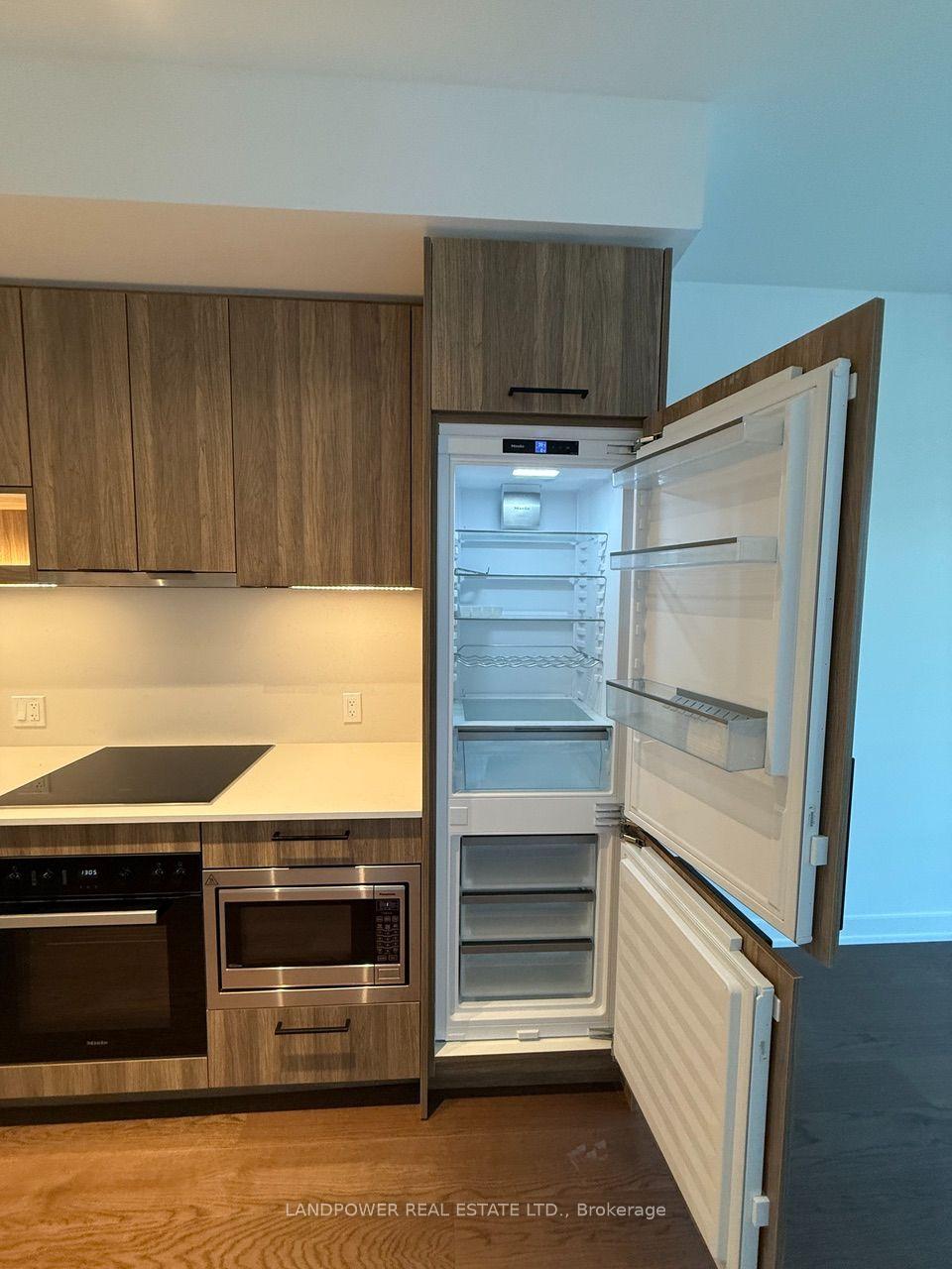 Photo 17 of Unit 719, 91 Montclair Avenue, Toronto, Forest Hill South — HOMEH