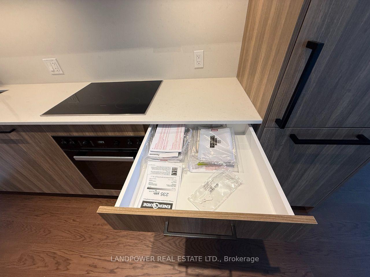 Photo 18 of Unit 719, 91 Montclair Avenue, Toronto, Forest Hill South — HOMEH