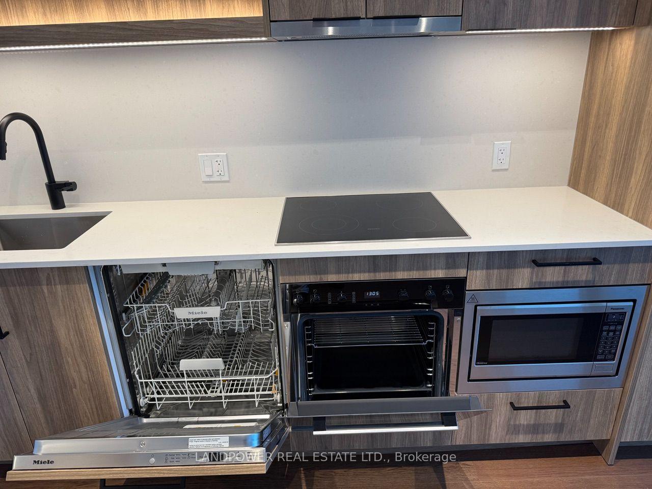 Photo 19 of Unit 719, 91 Montclair Avenue, Toronto, Forest Hill South — HOMEH