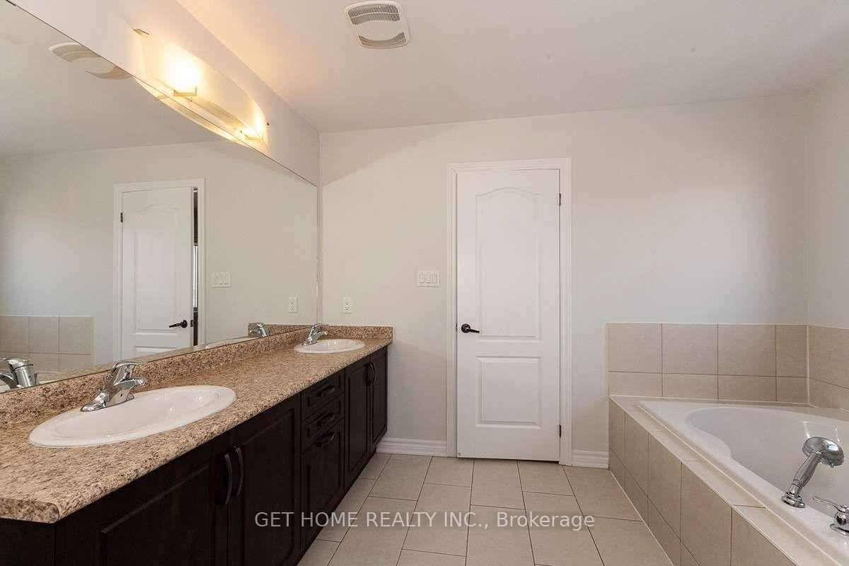 Photo 11 of 57 West Glen Avenue, Hamilton, Stoney Creek Mountain — HOMEH