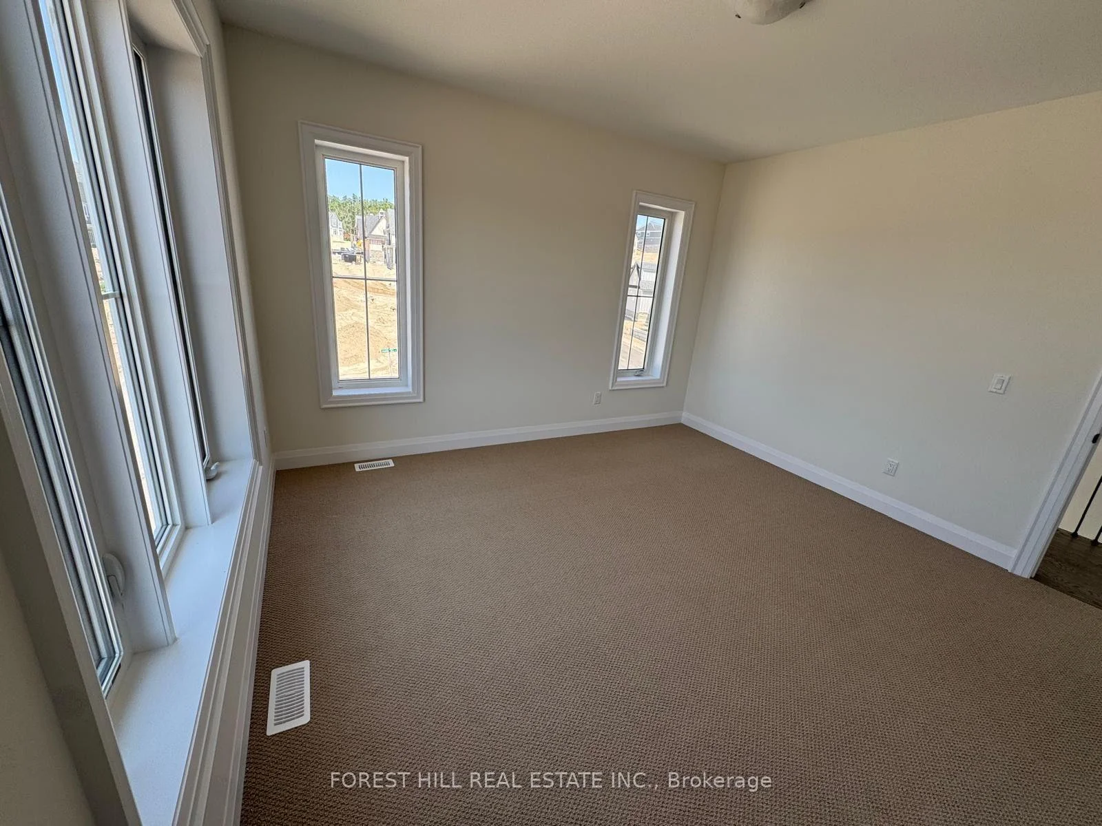 Photo 12 of 2 Herbert Avenue, Oro-Medonte, Horseshoe Valley — HOMEH