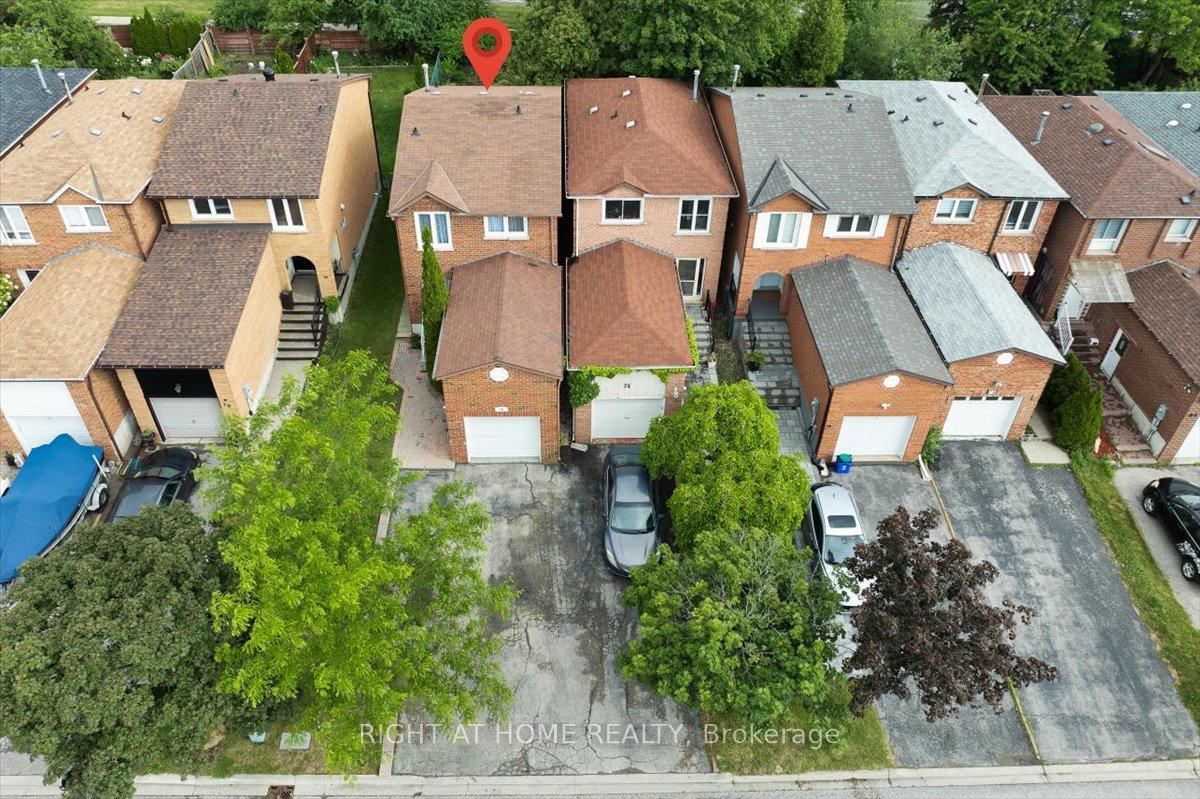Photo 35 of 72 Rejane Crescent, Vaughan, Crestwood-Springfarm-Yorkhill — HOMEH