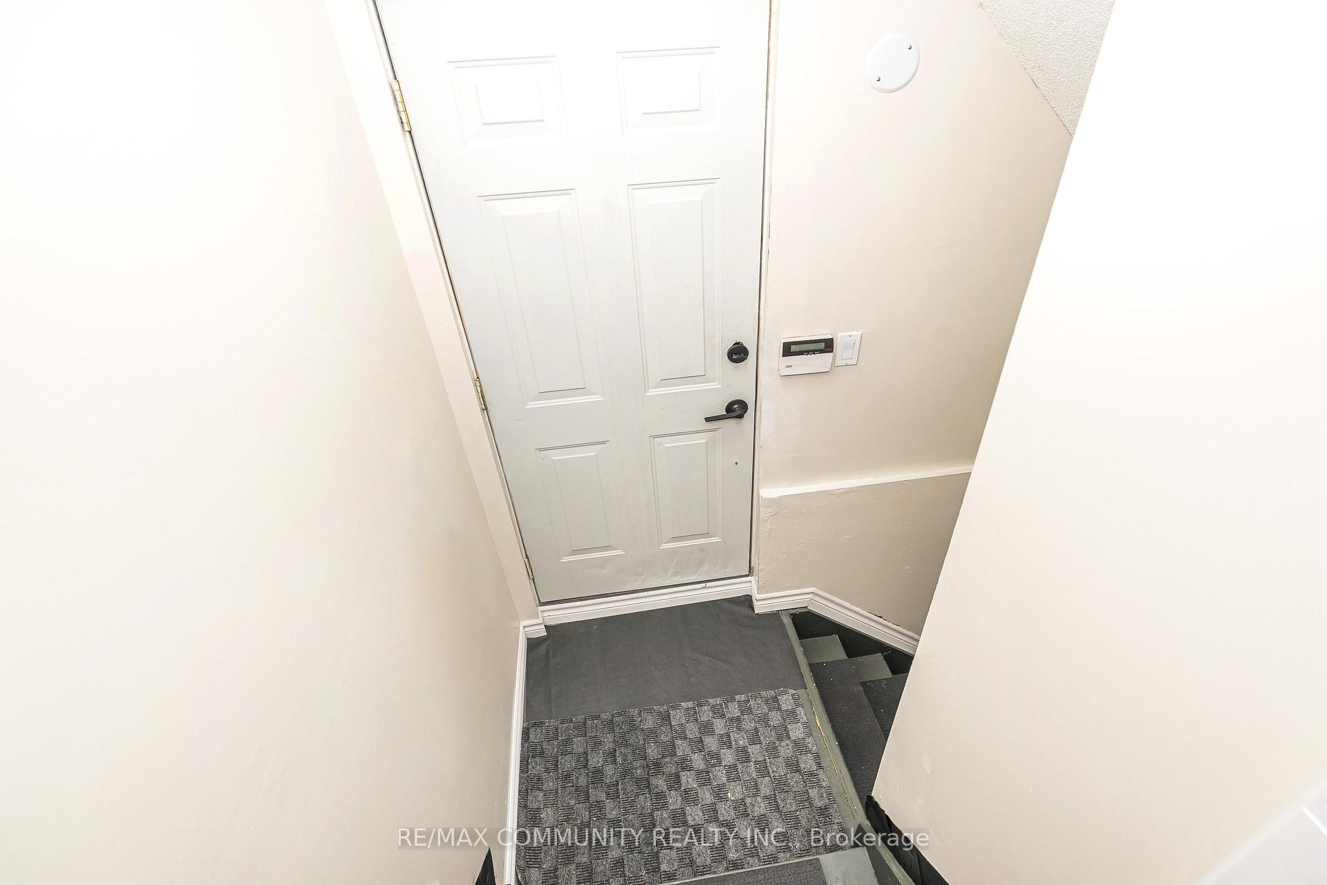 Photo 2 of 1597 Avonmore Square, Pickering, Town Centre — HOMEH