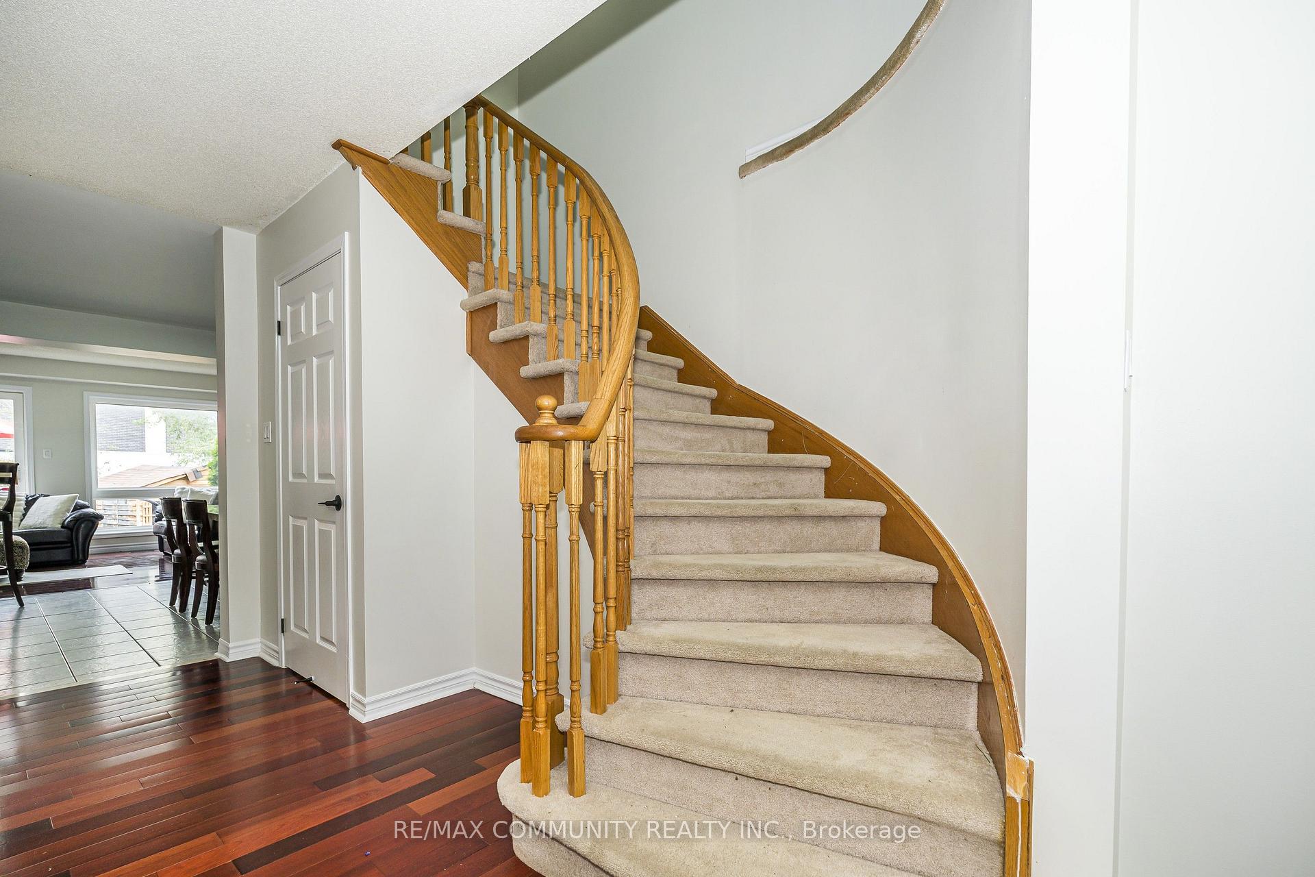 Photo 10 of 1597 Avonmore Square, Pickering, Town Centre — HOMEH