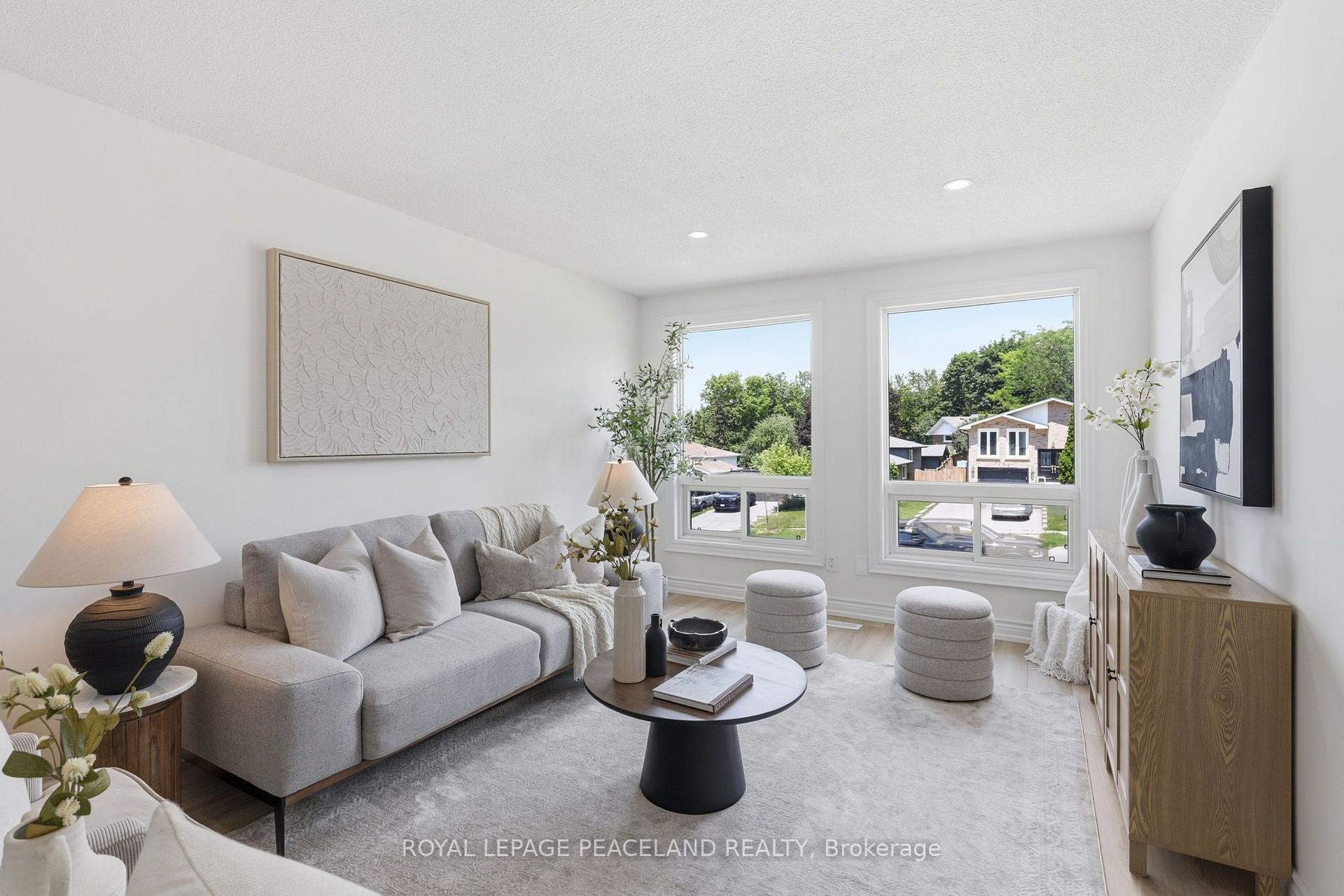 Photo 5 of 1263 Cherrydown Drive, Oshawa, Donevan — HOMEH