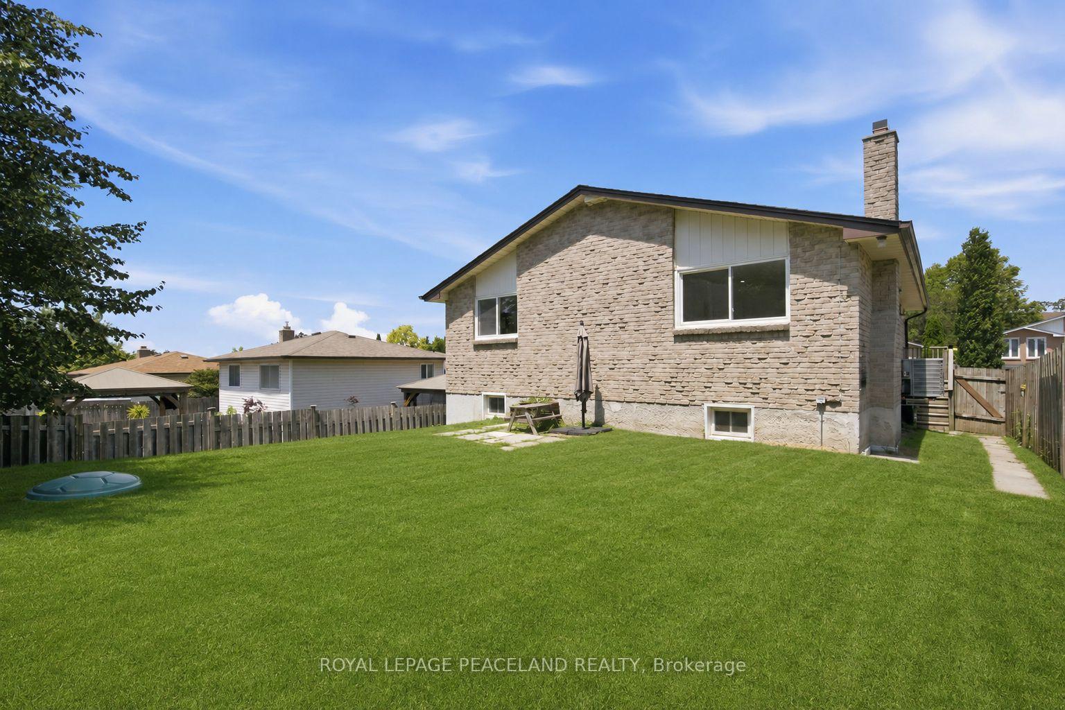 Photo 19 of 1263 Cherrydown Drive, Oshawa, Donevan — HOMEH