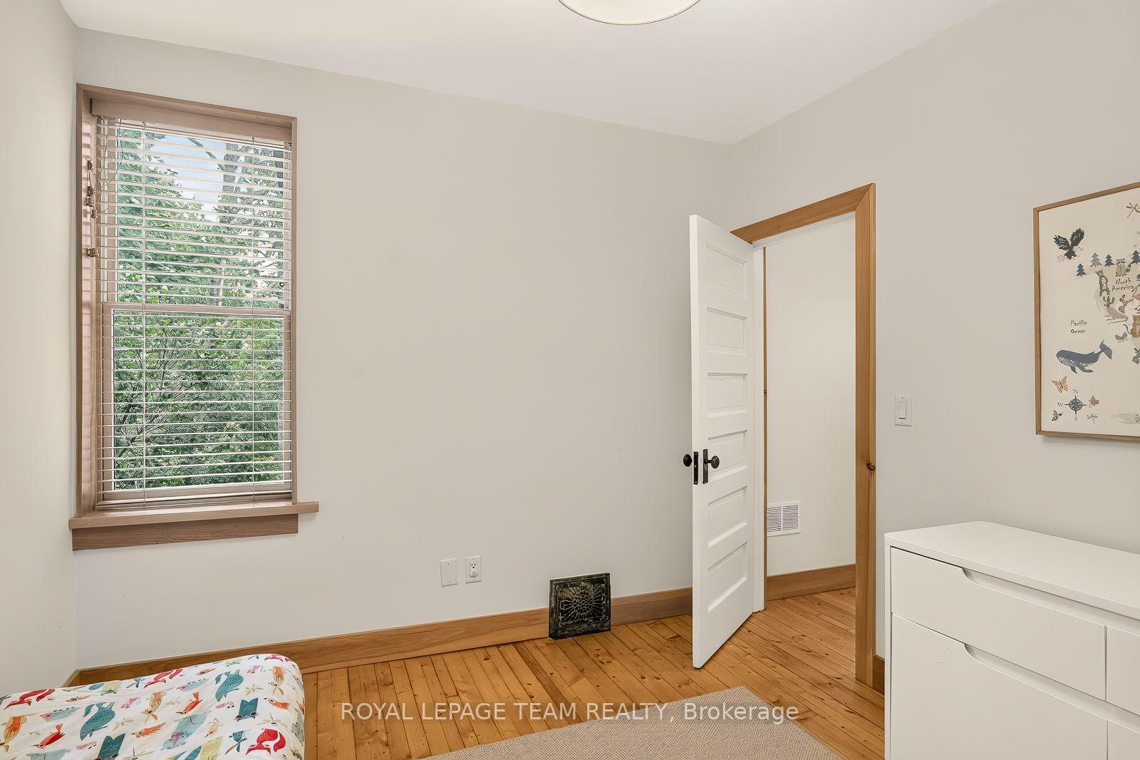 Photo 20 of 66 Ivy Crescent, Ottawa, Lindenlea — HOMEH