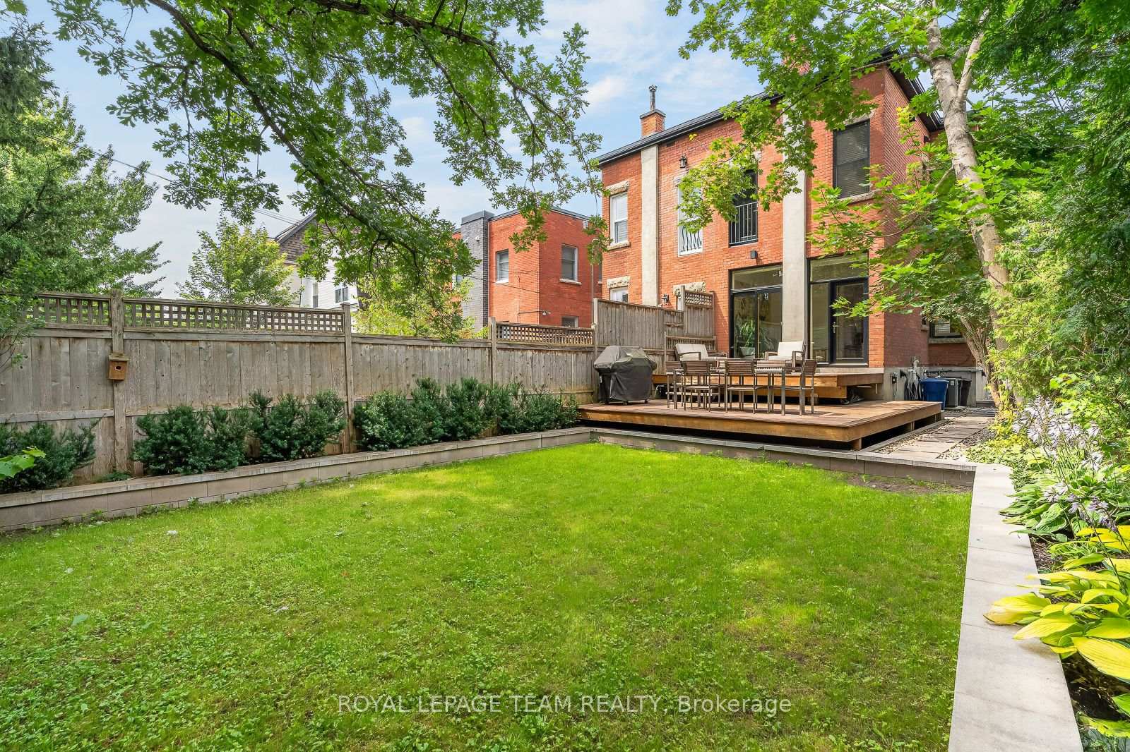 Photo 35 of 66 Ivy Crescent, Ottawa, Lindenlea — HOMEH