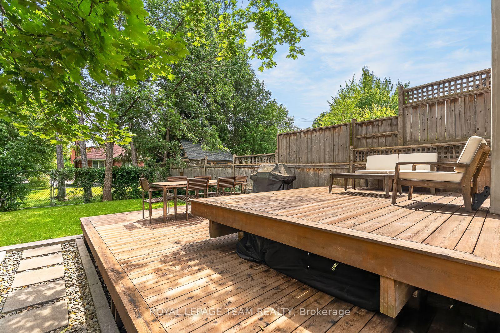 Photo 36 of 66 Ivy Crescent, Ottawa, Lindenlea — HOMEH