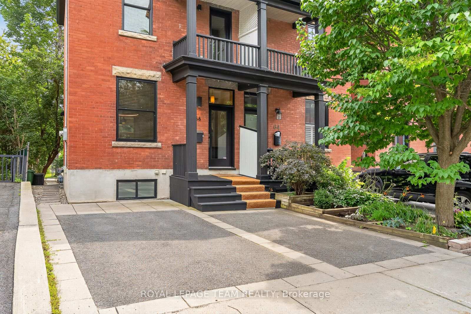 Photo 37 of 66 Ivy Crescent, Ottawa, Lindenlea — HOMEH