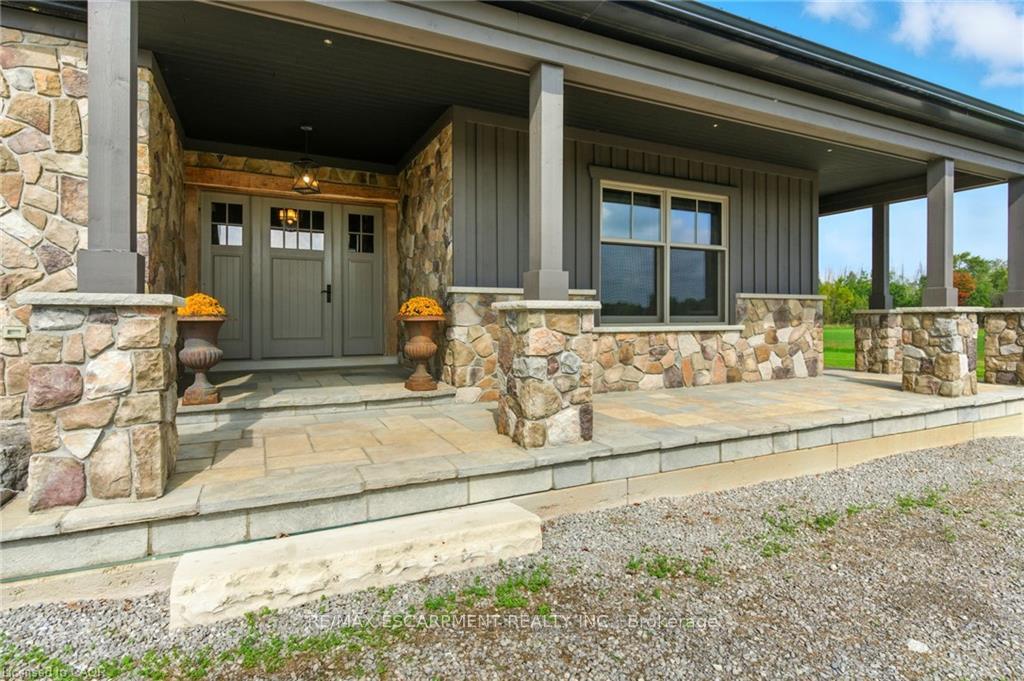 Photo 3 of 437 6th Concession Road E, Hamilton, Rural Flamborough — HOMEH