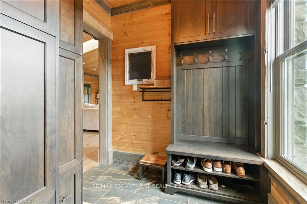 Photo 9 of 437 6th Concession Road E, Hamilton, Rural Flamborough — HOMEH