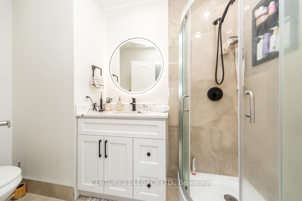 Photo 24 of 44 Tincomb Crescent, Whitby, Pringle Creek — HOMEH