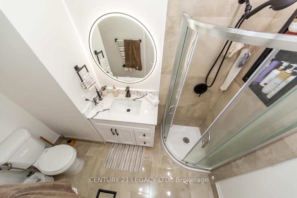 Photo 25 of 44 Tincomb Crescent, Whitby, Pringle Creek — HOMEH