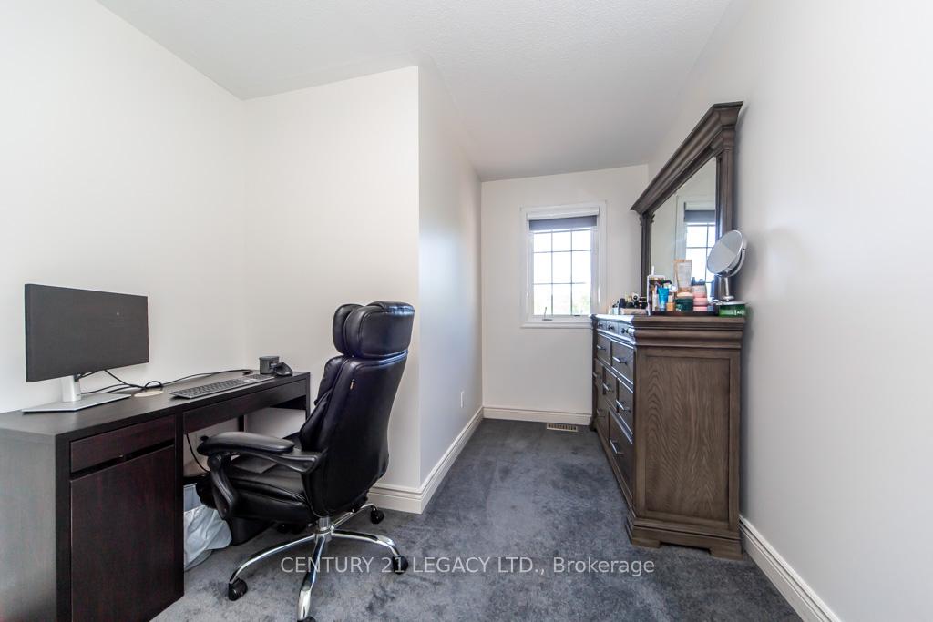 Photo 30 of 44 Tincomb Crescent, Whitby, Pringle Creek — HOMEH