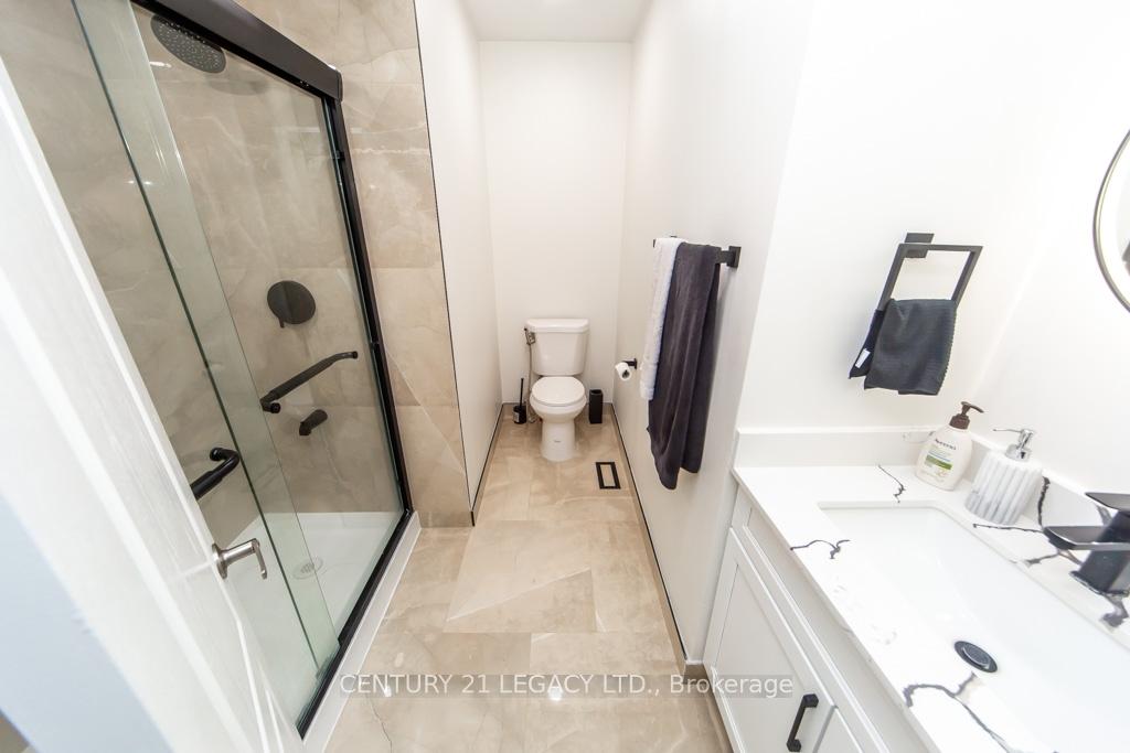 Photo 33 of 44 Tincomb Crescent, Whitby, Pringle Creek — HOMEH