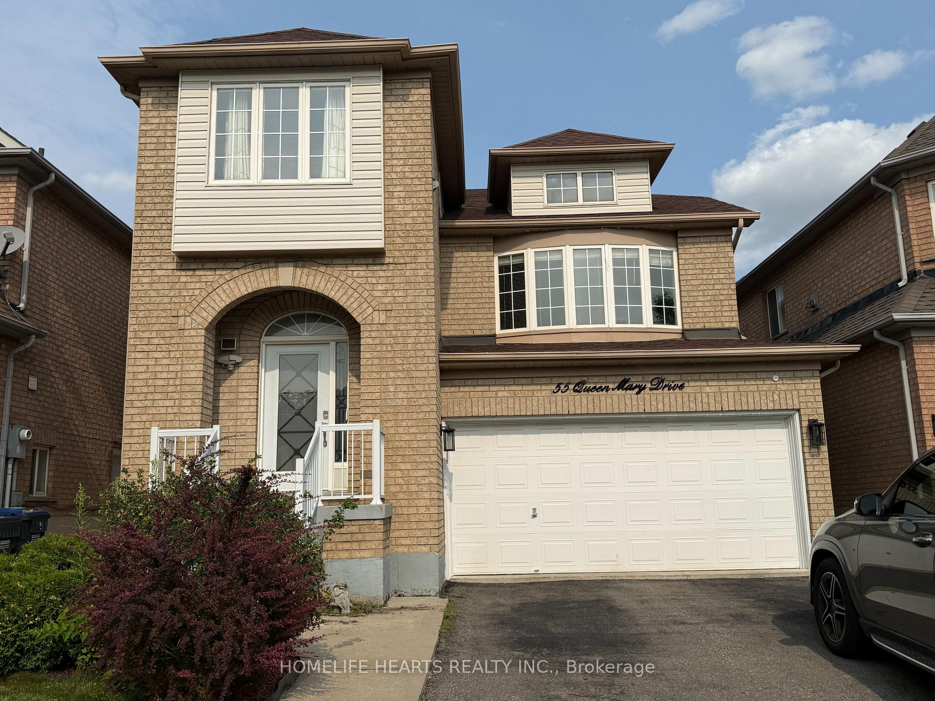 Photo 2 of 55 Queen Mary Drive, Brampton, Fletcher's Meadow — HOMEH