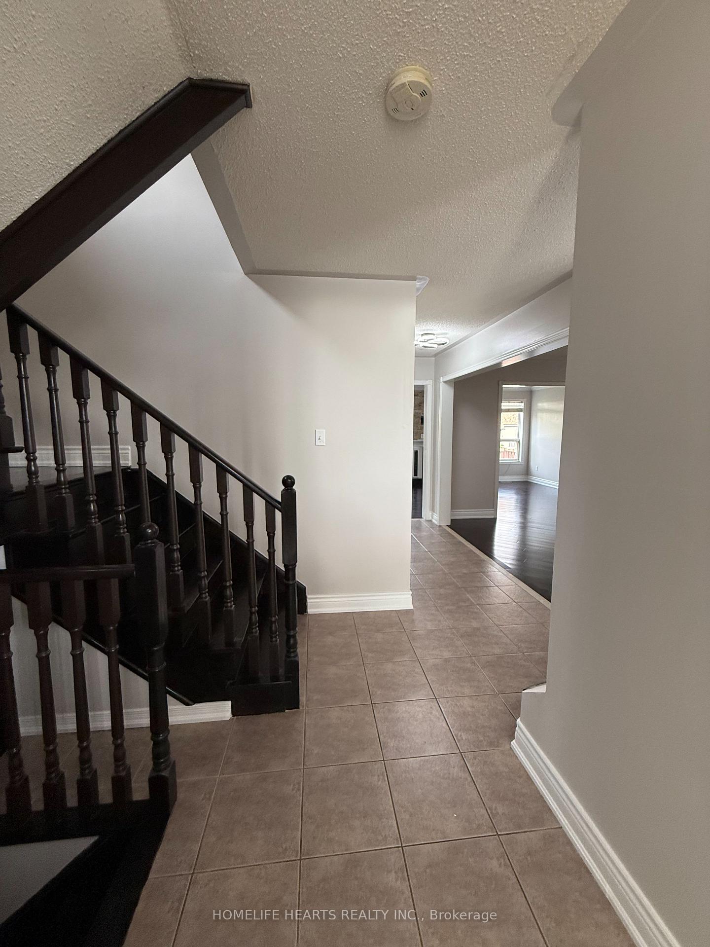 Photo 7 of 55 Queen Mary Drive, Brampton, Fletcher's Meadow — HOMEH