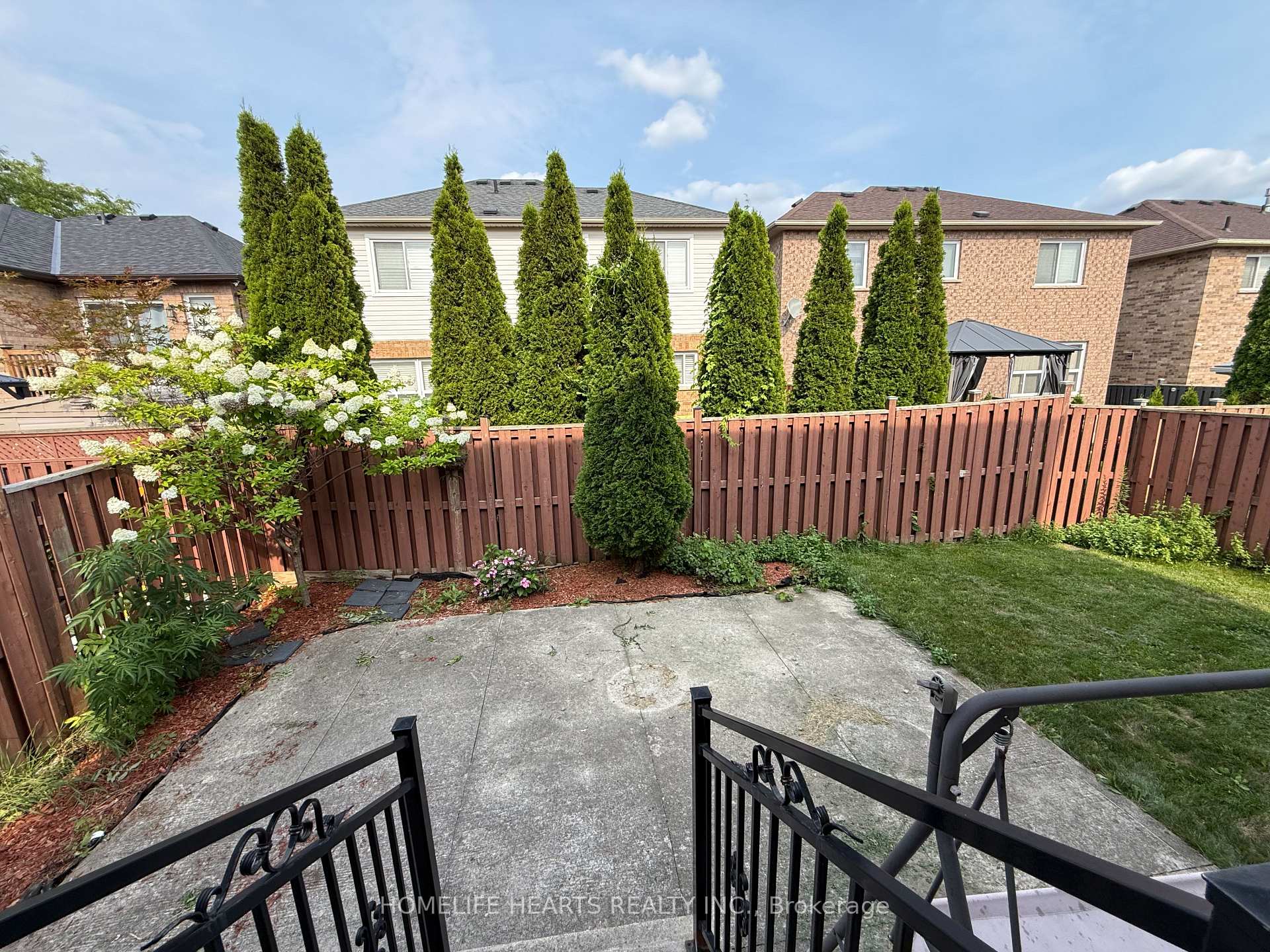 Photo 47 of 55 Queen Mary Drive, Brampton, Fletcher's Meadow — HOMEH