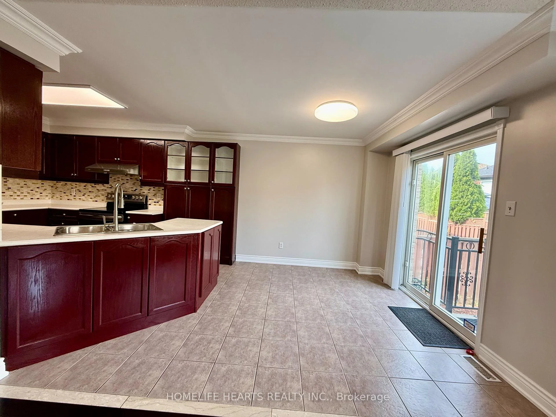 Photo 16 of 55 Queen Mary Drive, Brampton, Fletcher's Meadow — HOMEH