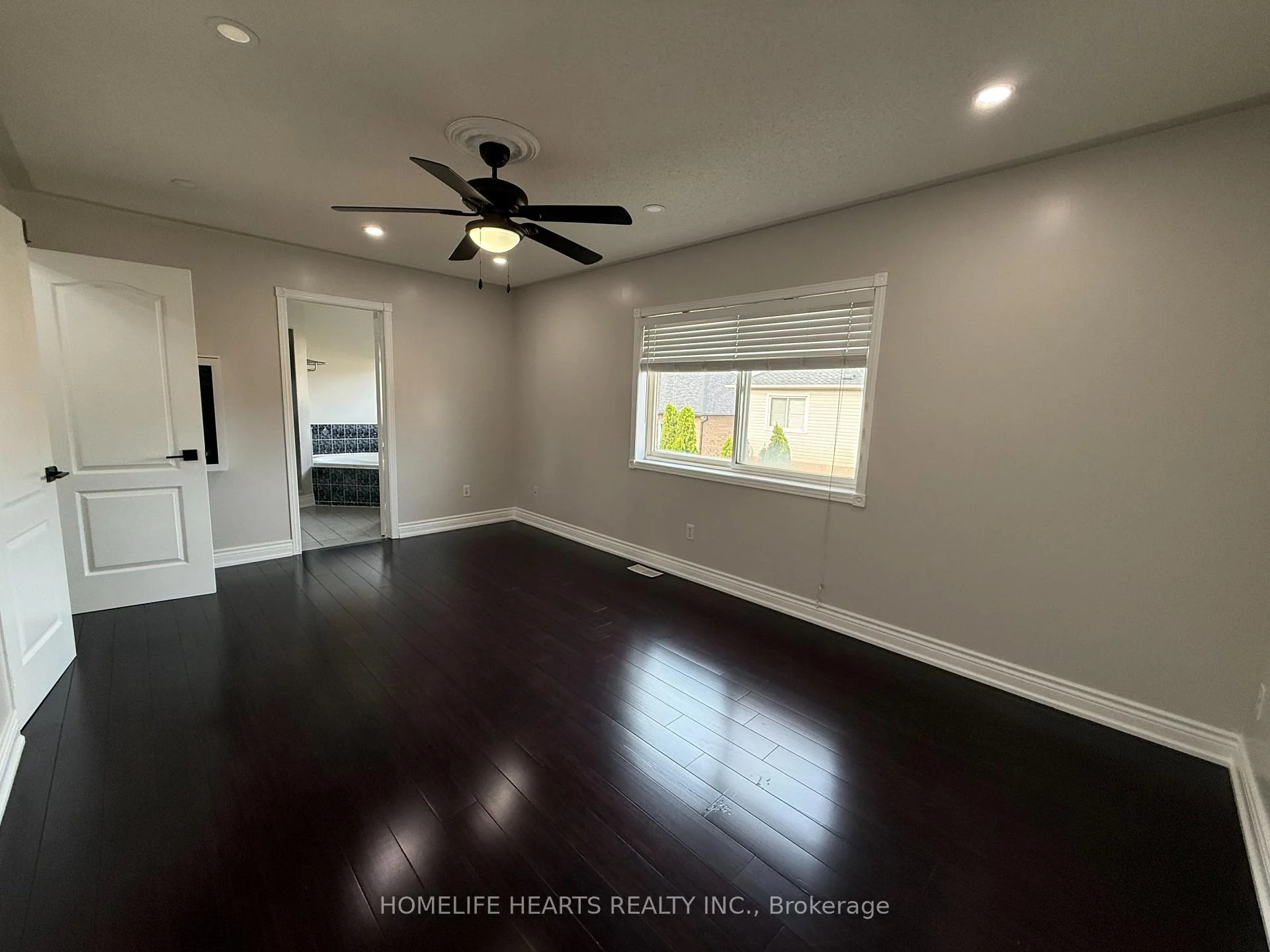 Photo 36 of 55 Queen Mary Drive, Brampton, Fletcher's Meadow — HOMEH