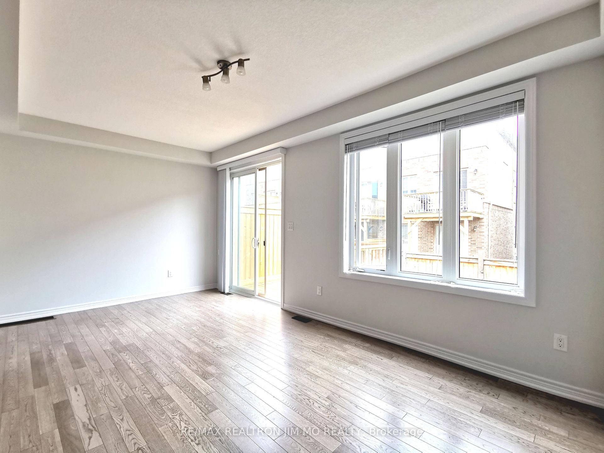 Photo 5 of 398 Threshing Mill Boulevard, Oakville, Joshua Meadows — HOMEH