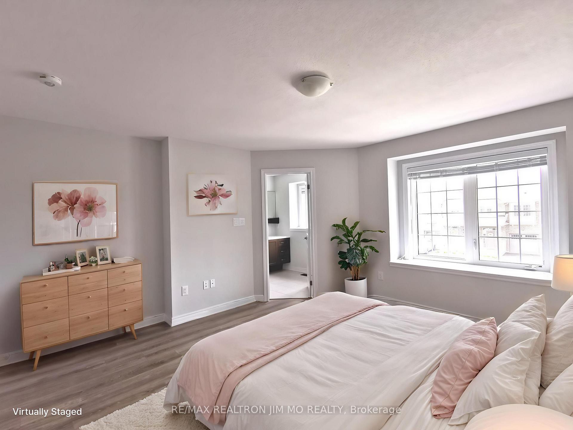 Photo 6 of 398 Threshing Mill Boulevard, Oakville, Joshua Meadows — HOMEH