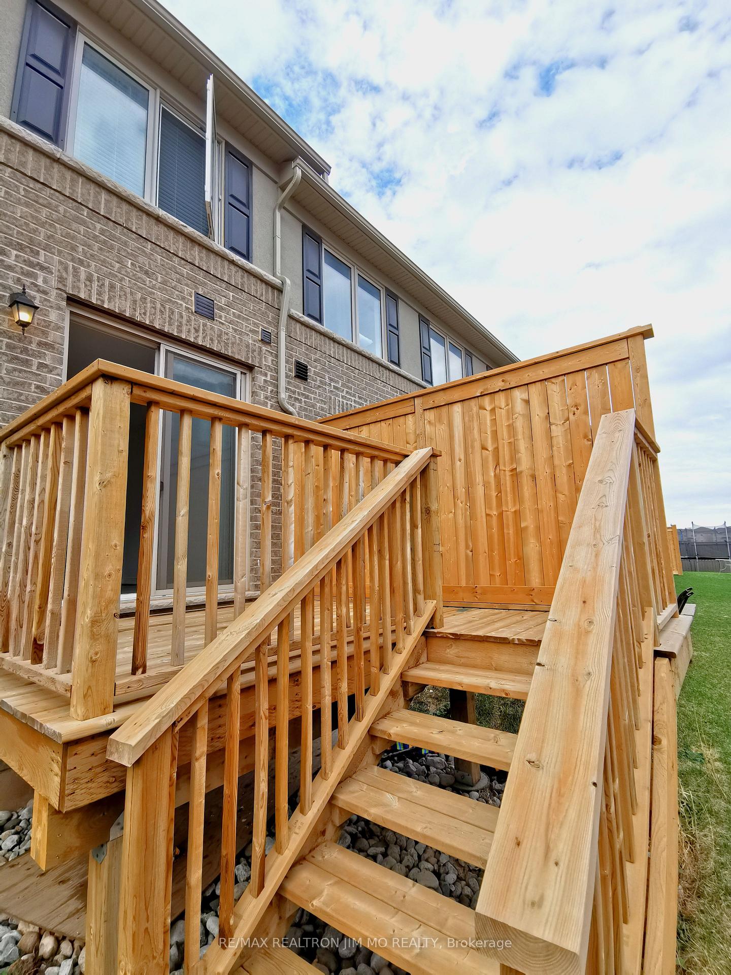 Photo 13 of 398 Threshing Mill Boulevard, Oakville, Joshua Meadows — HOMEH