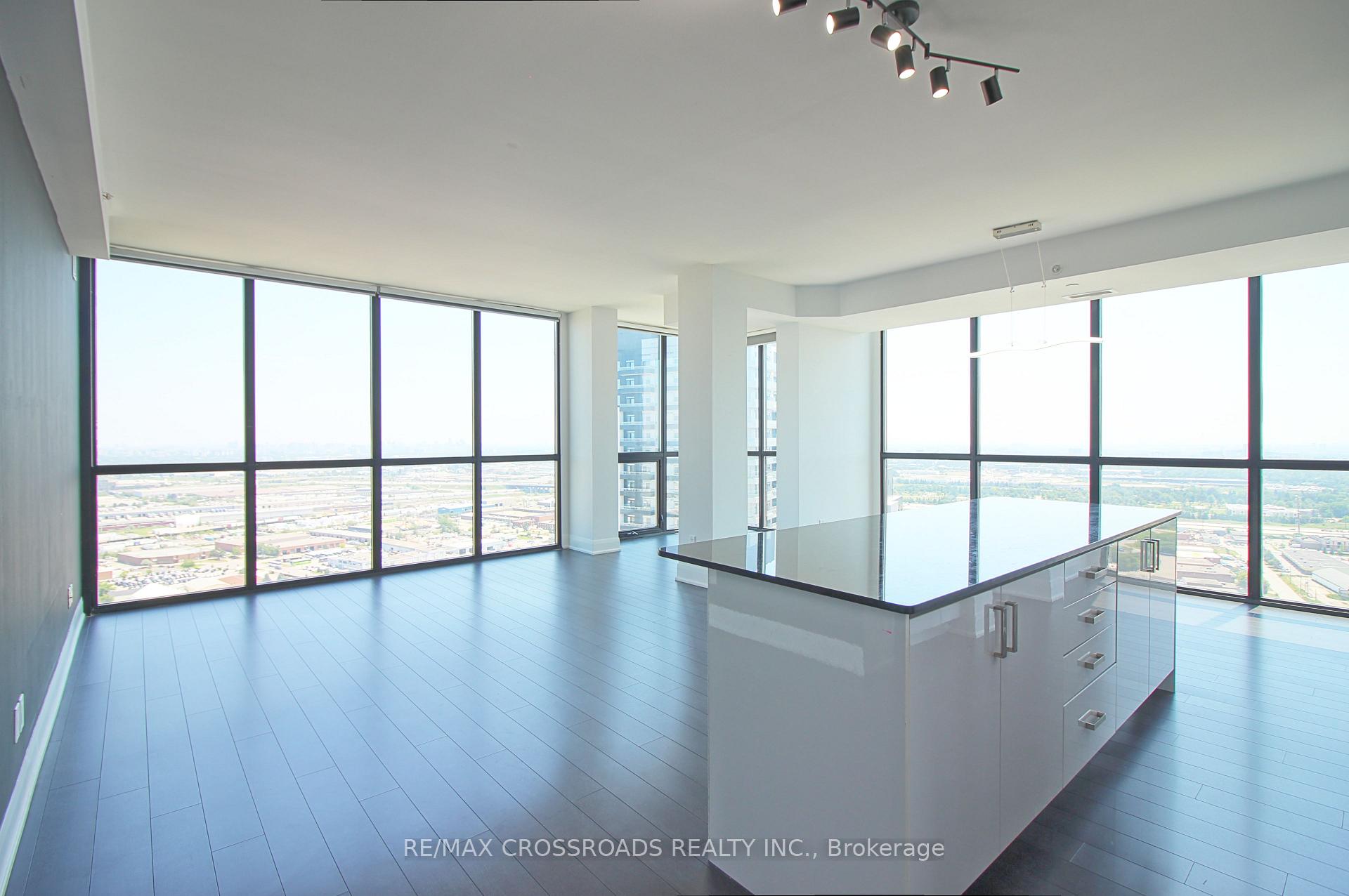 Photo 4 of Unit 3402, 2900 Highway 7, Vaughan, Concord — HOMEH