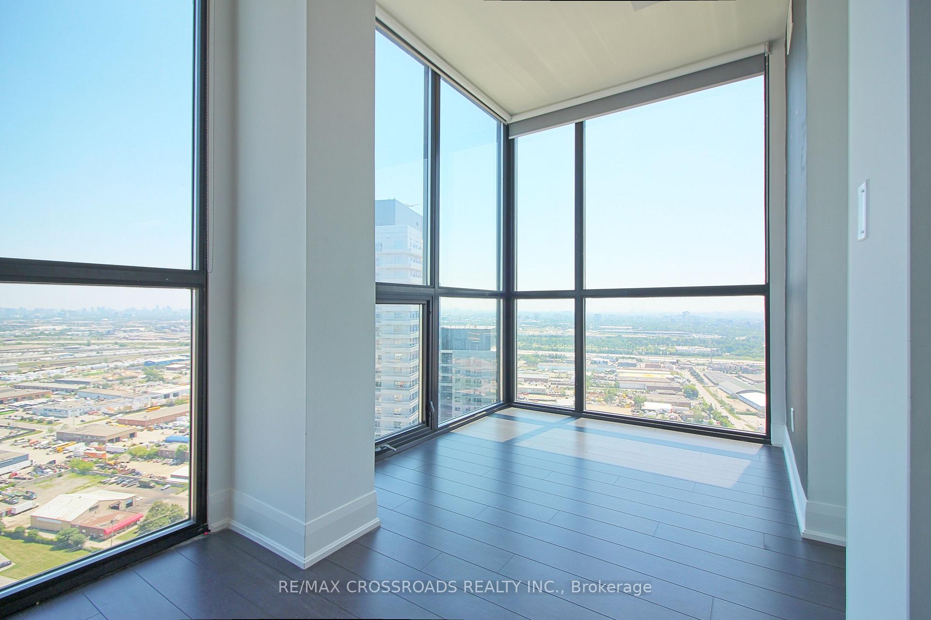 Photo 13 of Unit 3402, 2900 Highway 7, Vaughan, Concord — HOMEH