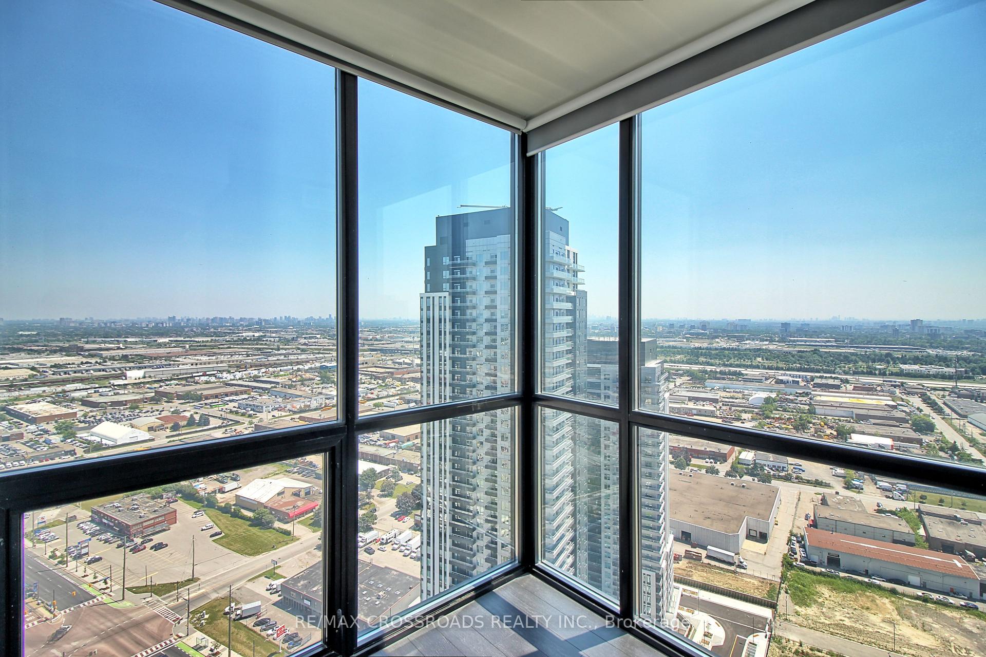 Photo 14 of Unit 3402, 2900 Highway 7, Vaughan, Concord — HOMEH