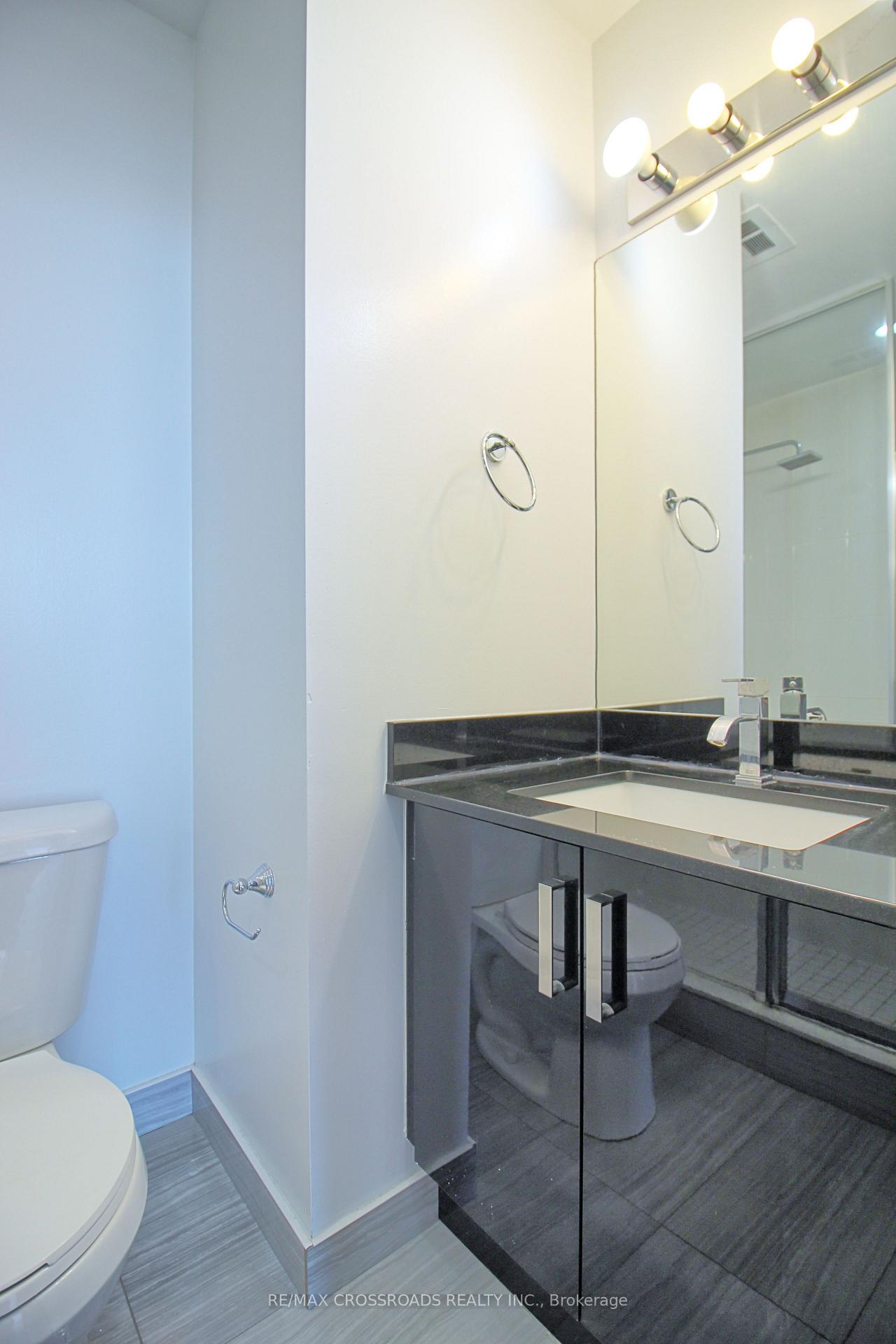 Photo 19 of Unit 3402, 2900 Highway 7, Vaughan, Concord — HOMEH