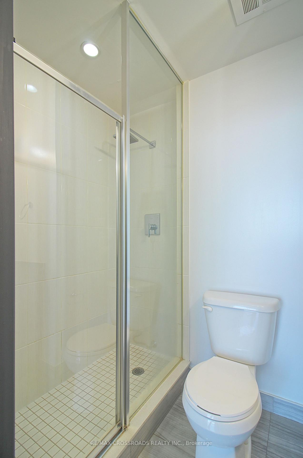 Photo 20 of Unit 3402, 2900 Highway 7, Vaughan, Concord — HOMEH