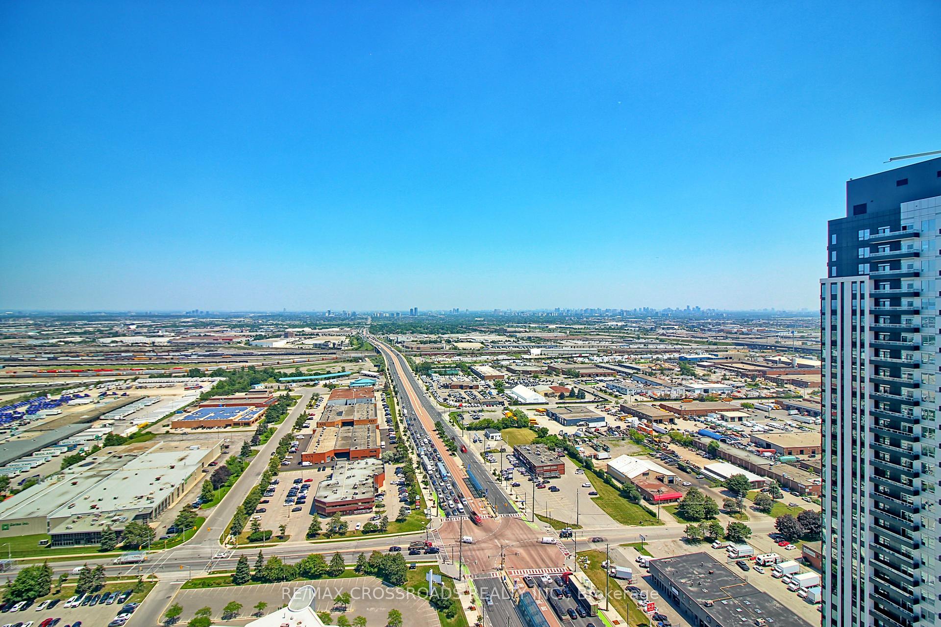 Photo 27 of Unit 3402, 2900 Highway 7, Vaughan, Concord — HOMEH