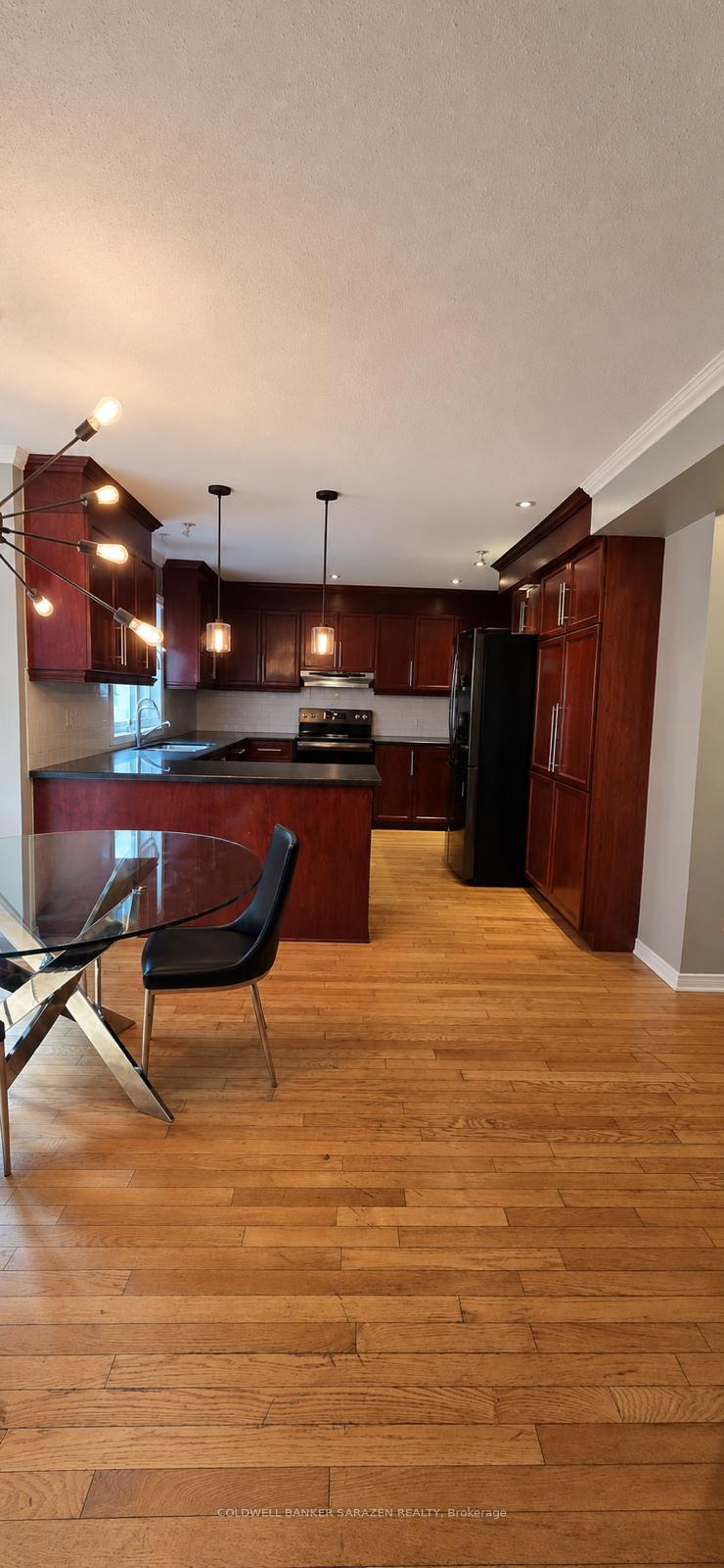 Photo 10 of 55 Bramblegrove Crescent, Ottawa, Hunt Club Park/Greenboro — HOMEH